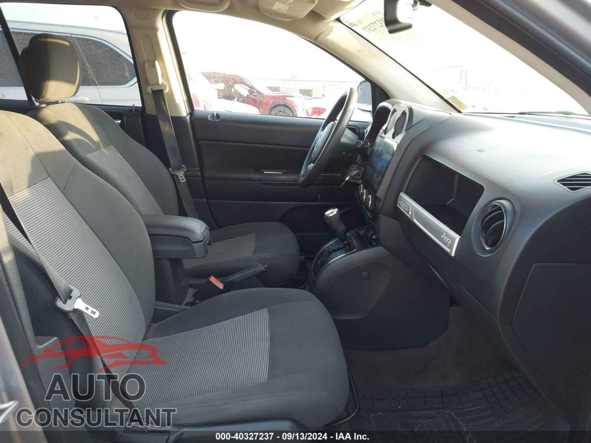 JEEP COMPASS 2017 - 1C4NJCBA2HD123782