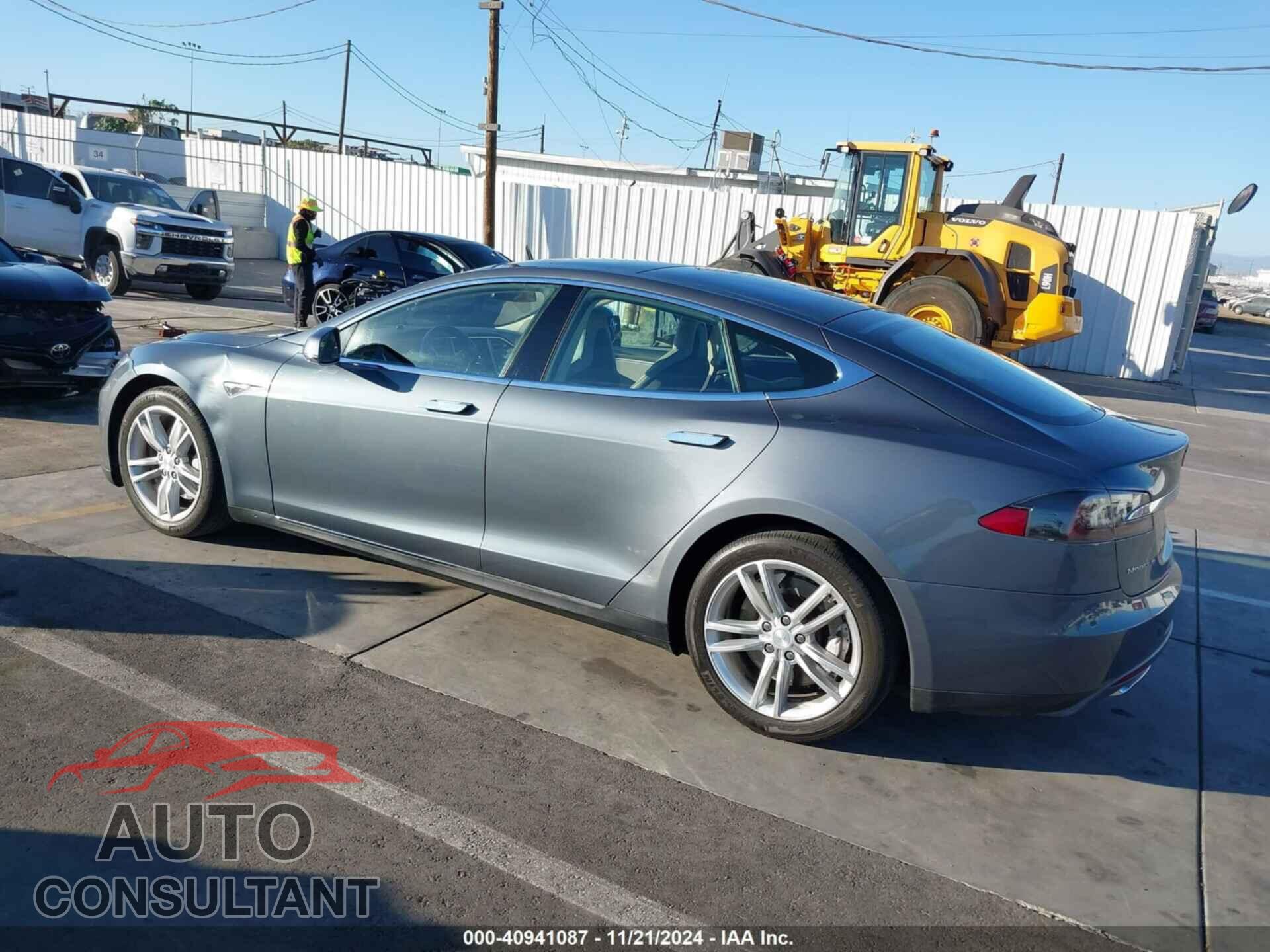 TESLA MODEL S 2014 - 5YJSA1H19EFP36792
