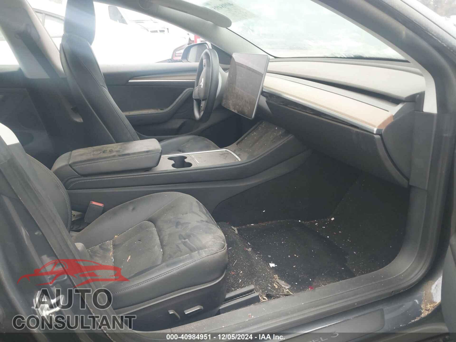 TESLA MODEL 3 2022 - 5YJ3E1EA4NF210499