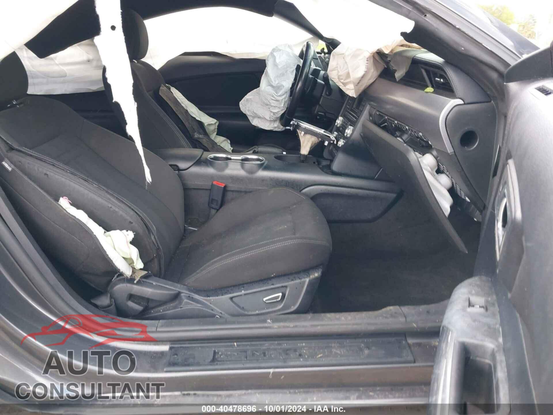 FORD MUSTANG 2018 - 1FA6P8CF7J5179877