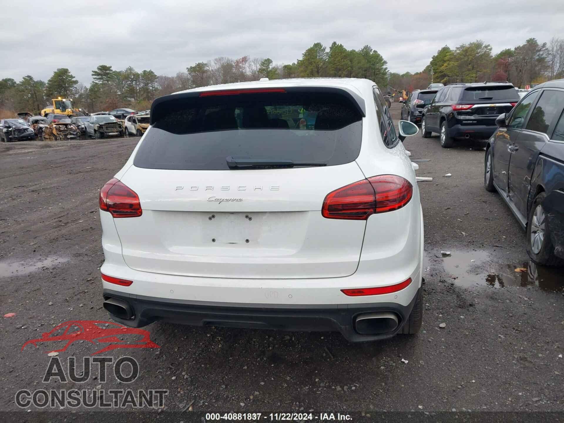 PORSCHE CAYENNE 2017 - WP1AA2A29HKA84489