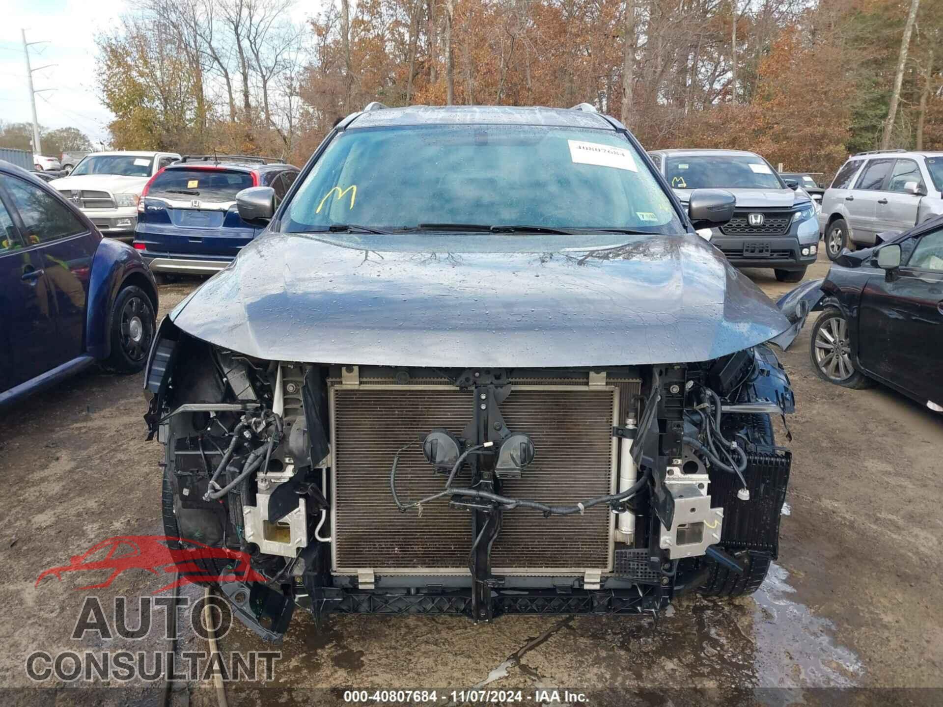NISSAN PATHFINDER 2017 - 5N1DR2MM7HC620656