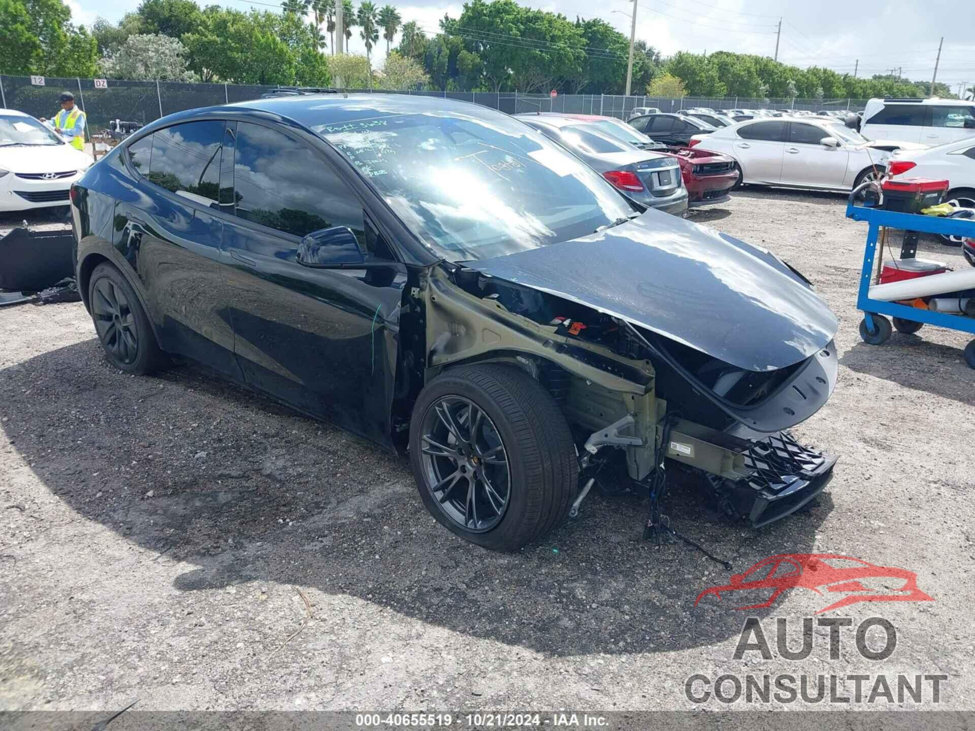 TESLA MODEL Y 2024 - 7SAYGDEEXRA308320