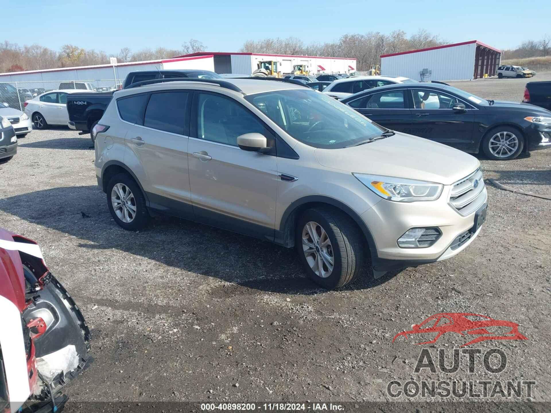 FORD ESCAPE 2017 - 1FMCU9GD0HUC41023