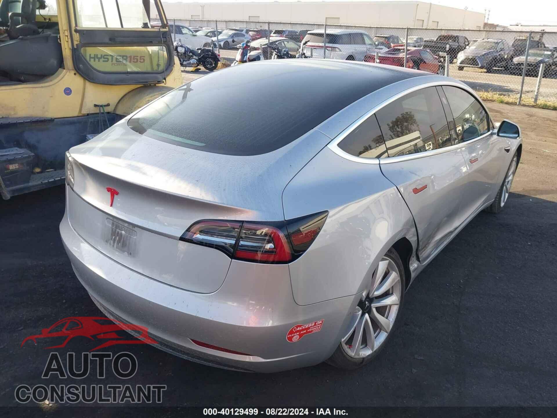 TESLA MODEL 3 2018 - 5YJ3E1EA4JF098457