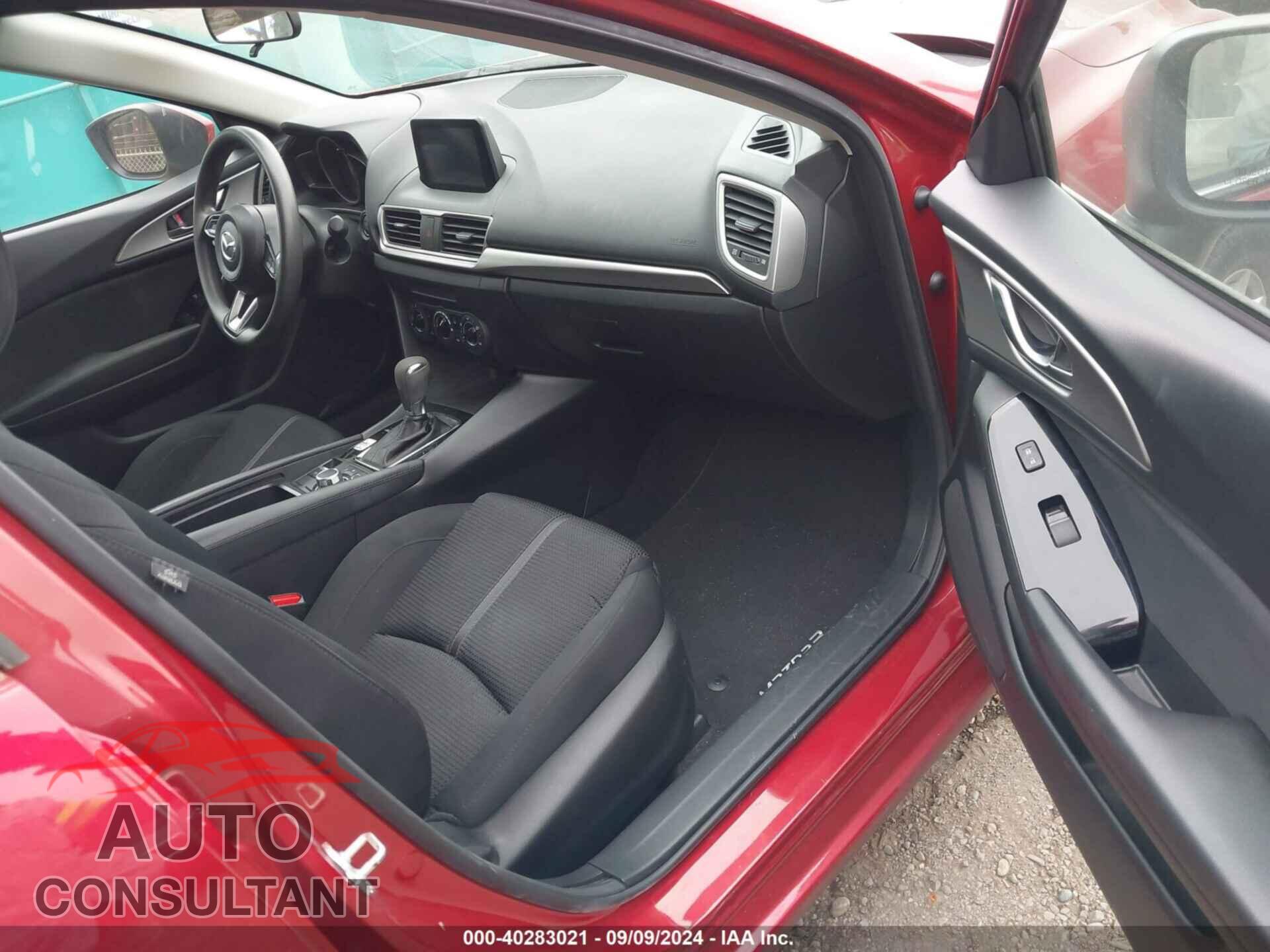 MAZDA MAZDA3 2017 - 3MZBN1U76HM155195