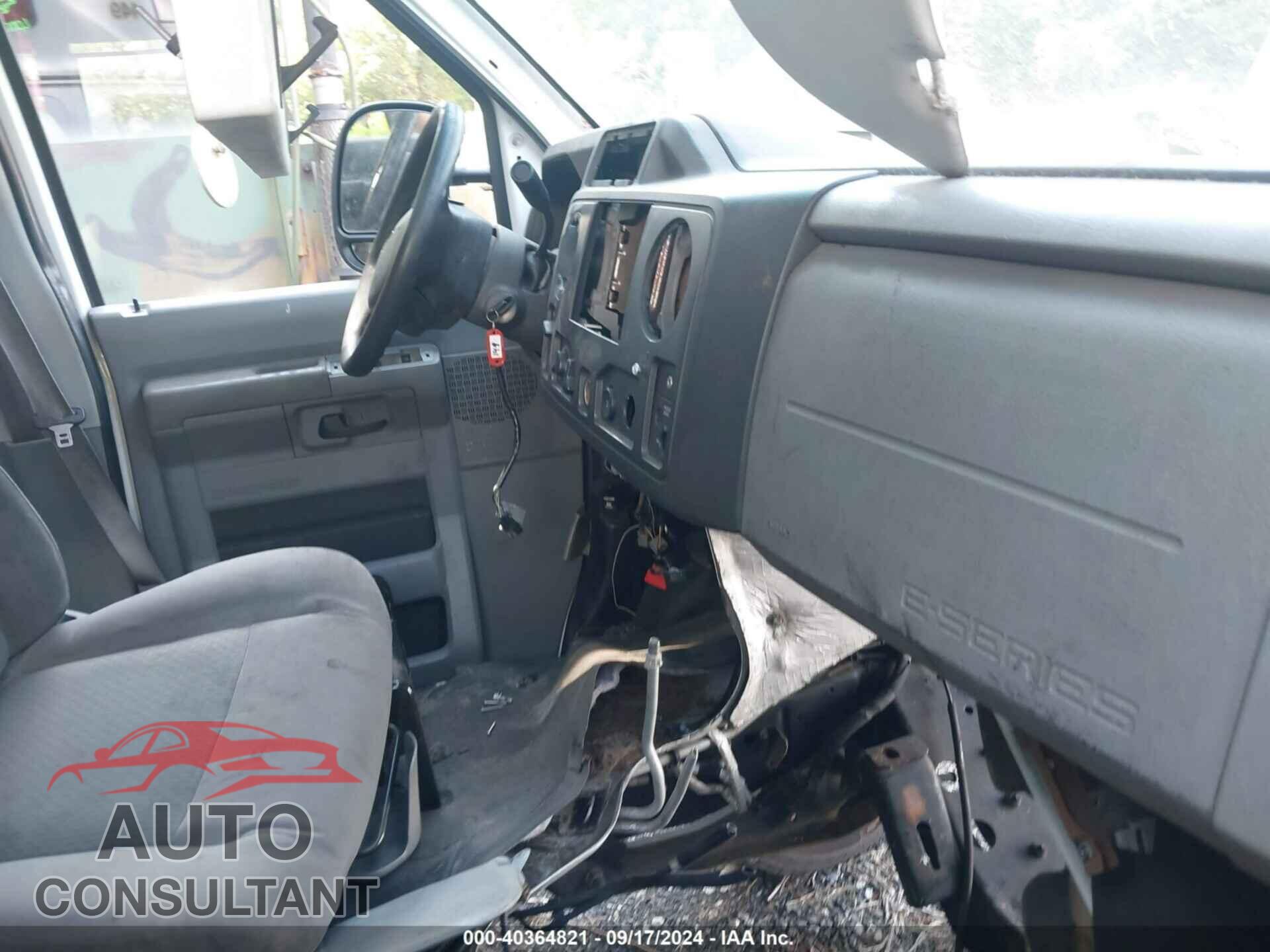 FORD E-350 SUPER DUTY 2013 - 1FDSS3EL0DDB26537