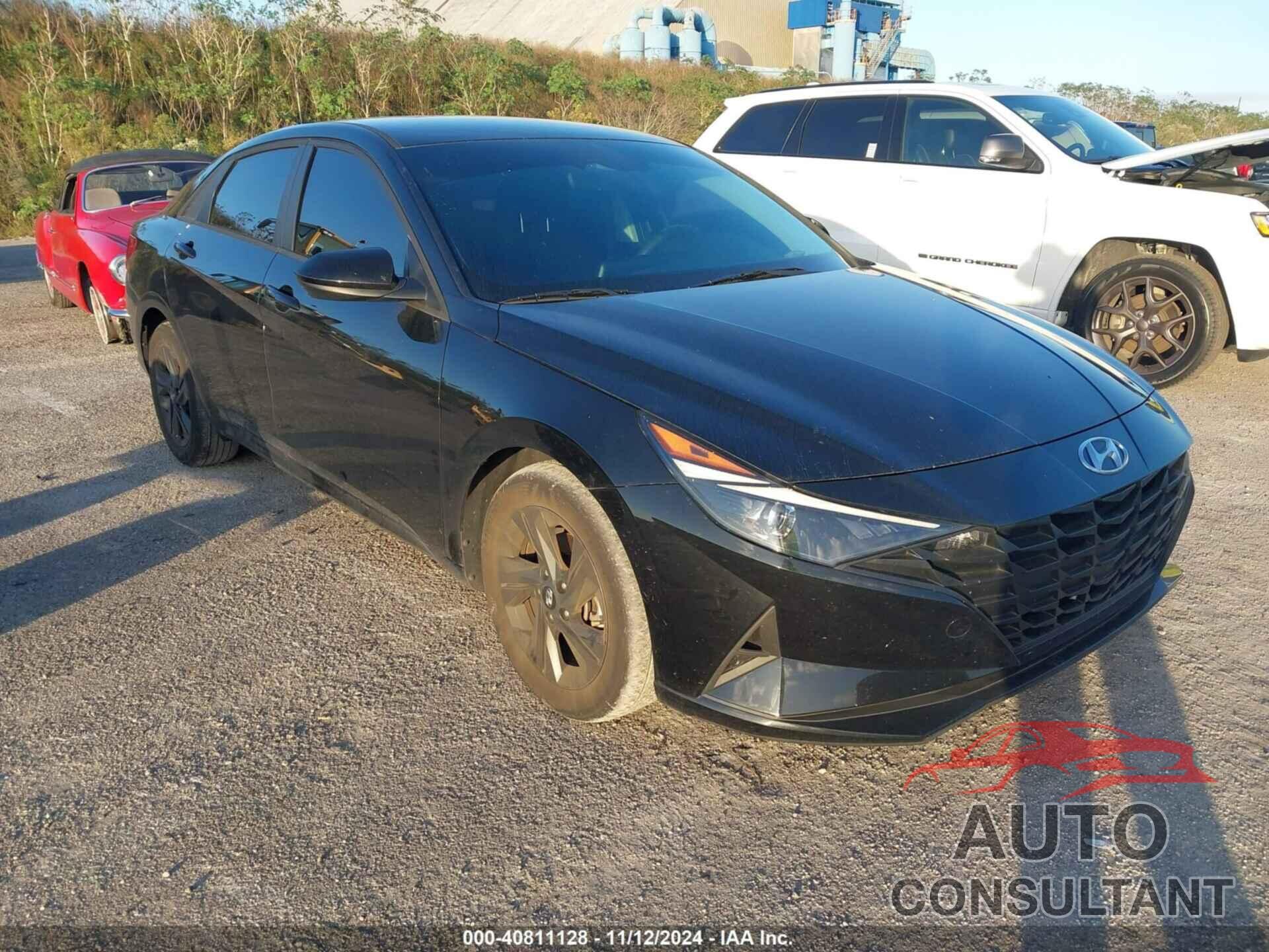 HYUNDAI ELANTRA 2023 - KMHLM4AG2PU427375