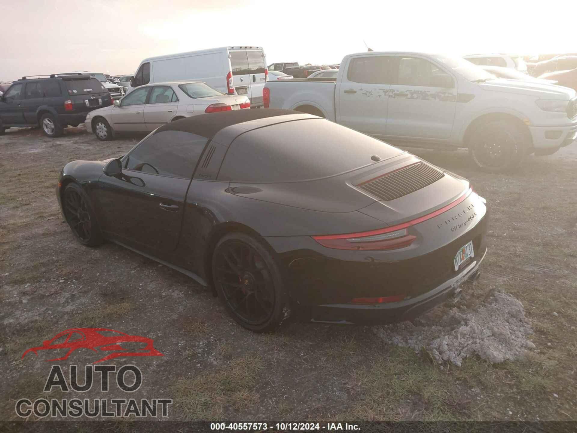 PORSCHE 911 2019 - WP0BB2A90KS125745