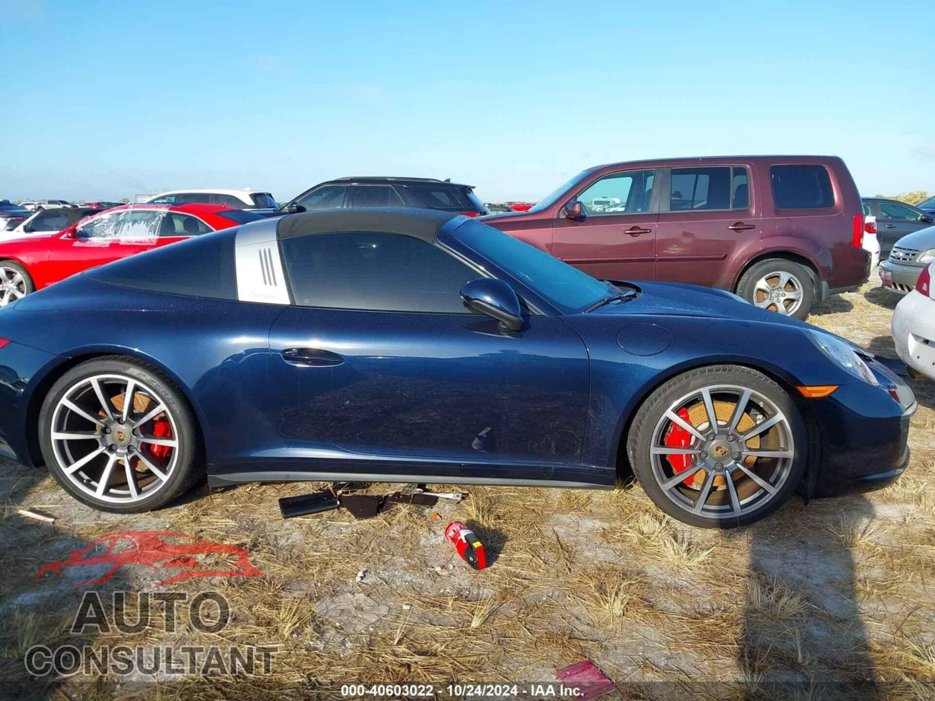 PORSCHE 911 2017 - WP0BB2A93HS136084