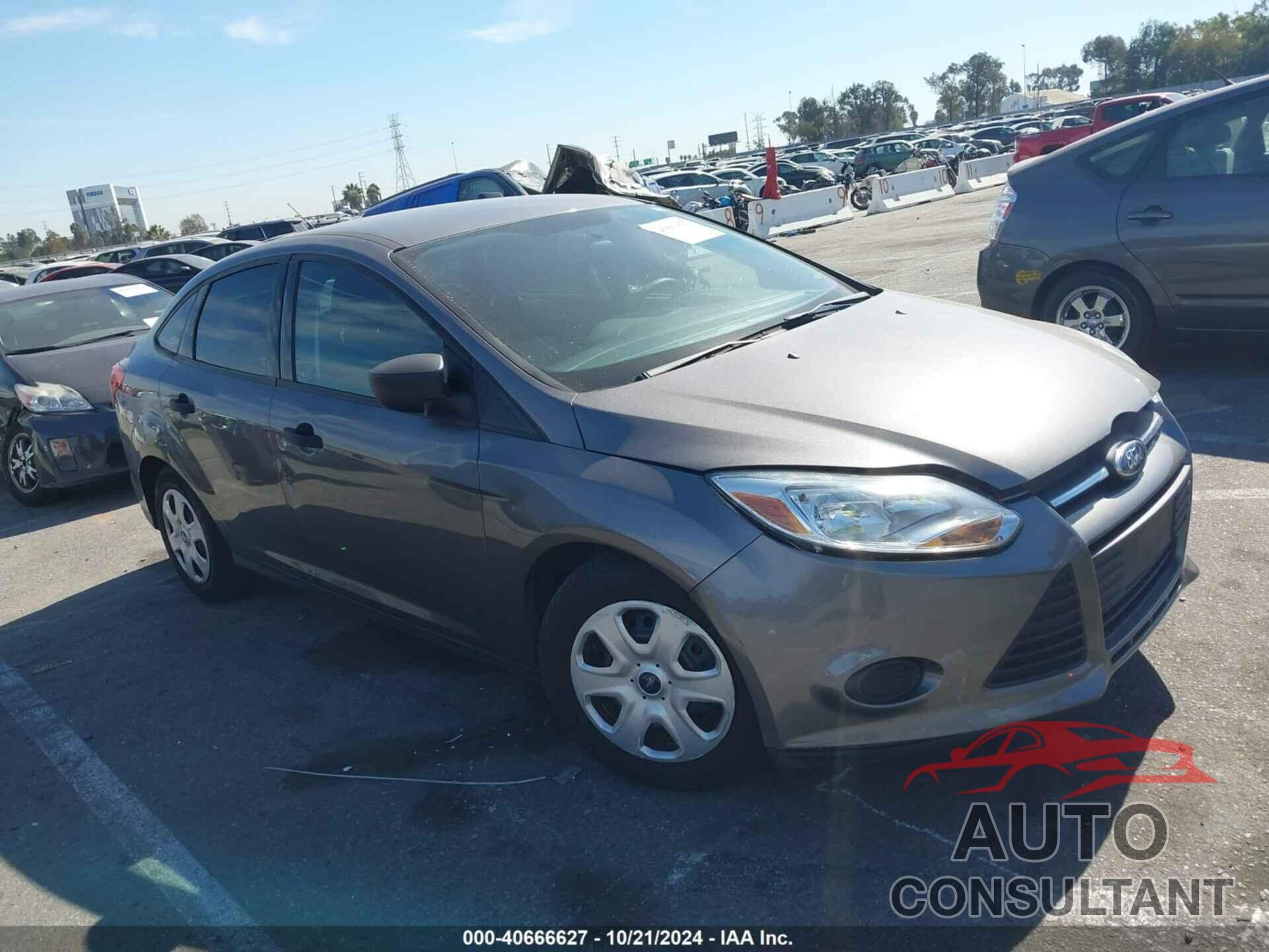 FORD FOCUS 2013 - 1FADP3E22DL363094