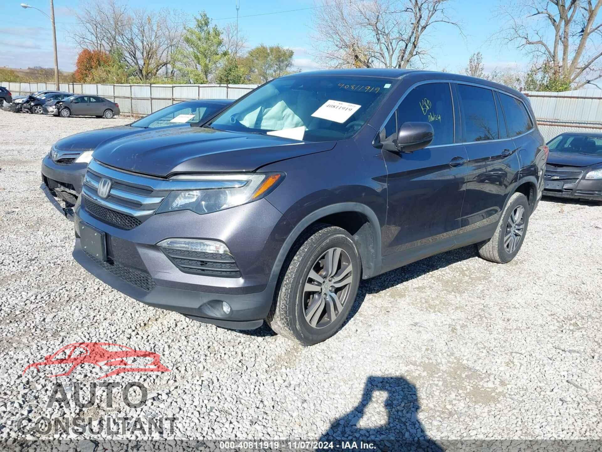 HONDA PILOT 2017 - 5FNYF6H48HB102171