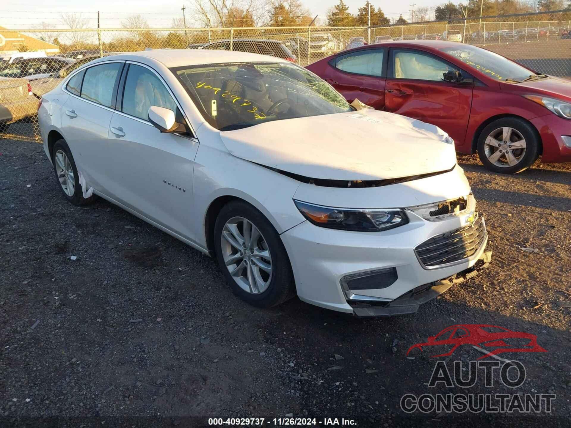 CHEVROLET MALIBU 2017 - 1G1ZE5ST6HF207412