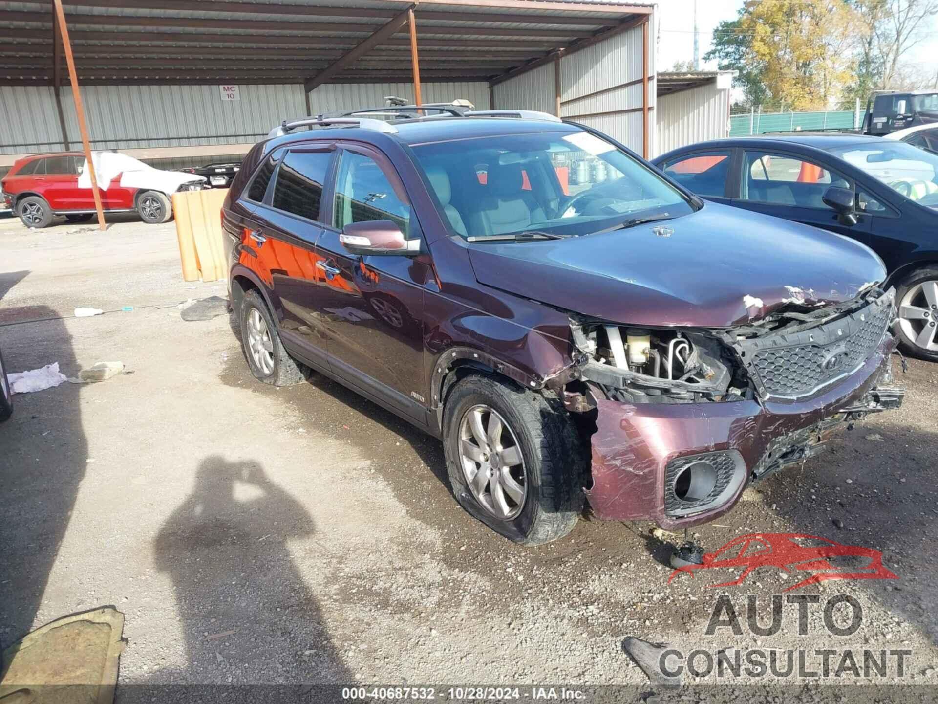 KIA SORENTO 2013 - 5XYKTCA60DG333111