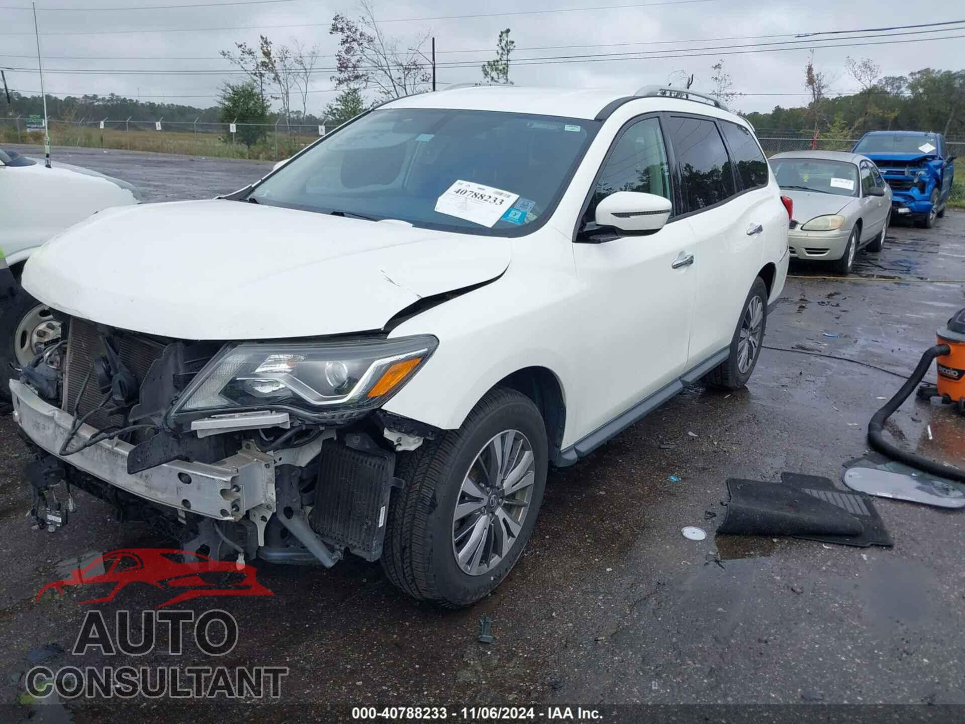 NISSAN PATHFINDER 2018 - 5N1DR2MM1JC647499