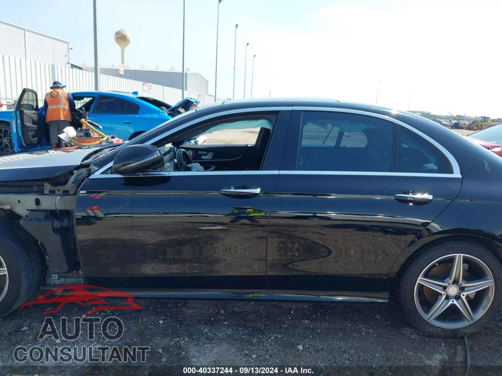 MERCEDES-BENZ E 300 2017 - WDDZF4JB2HA042601