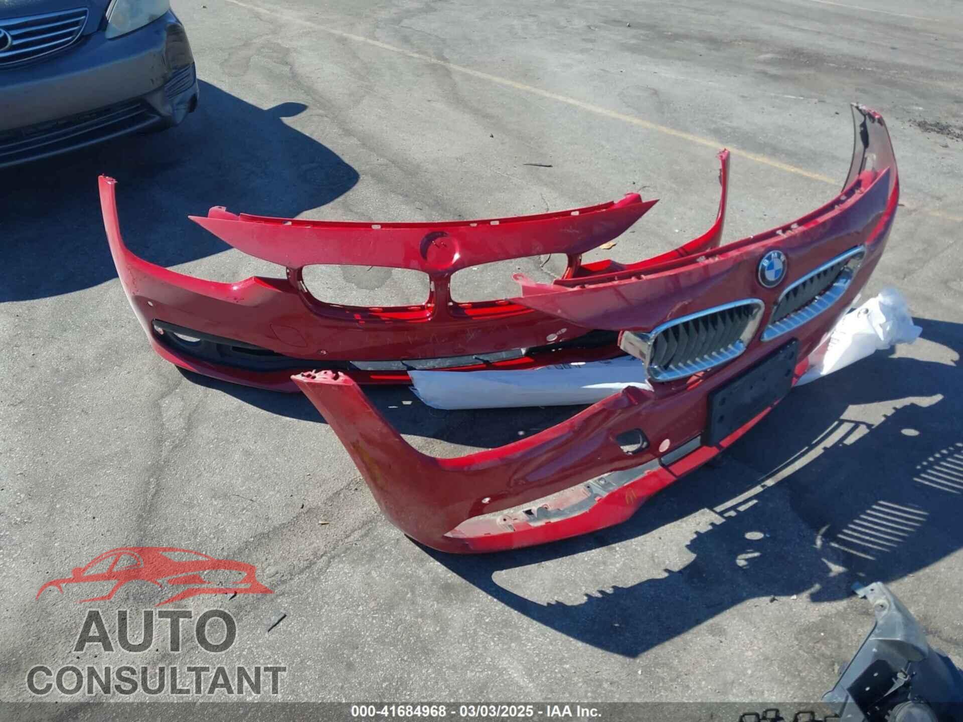 BMW 320I 2016 - WBA8E5G50GNU20841