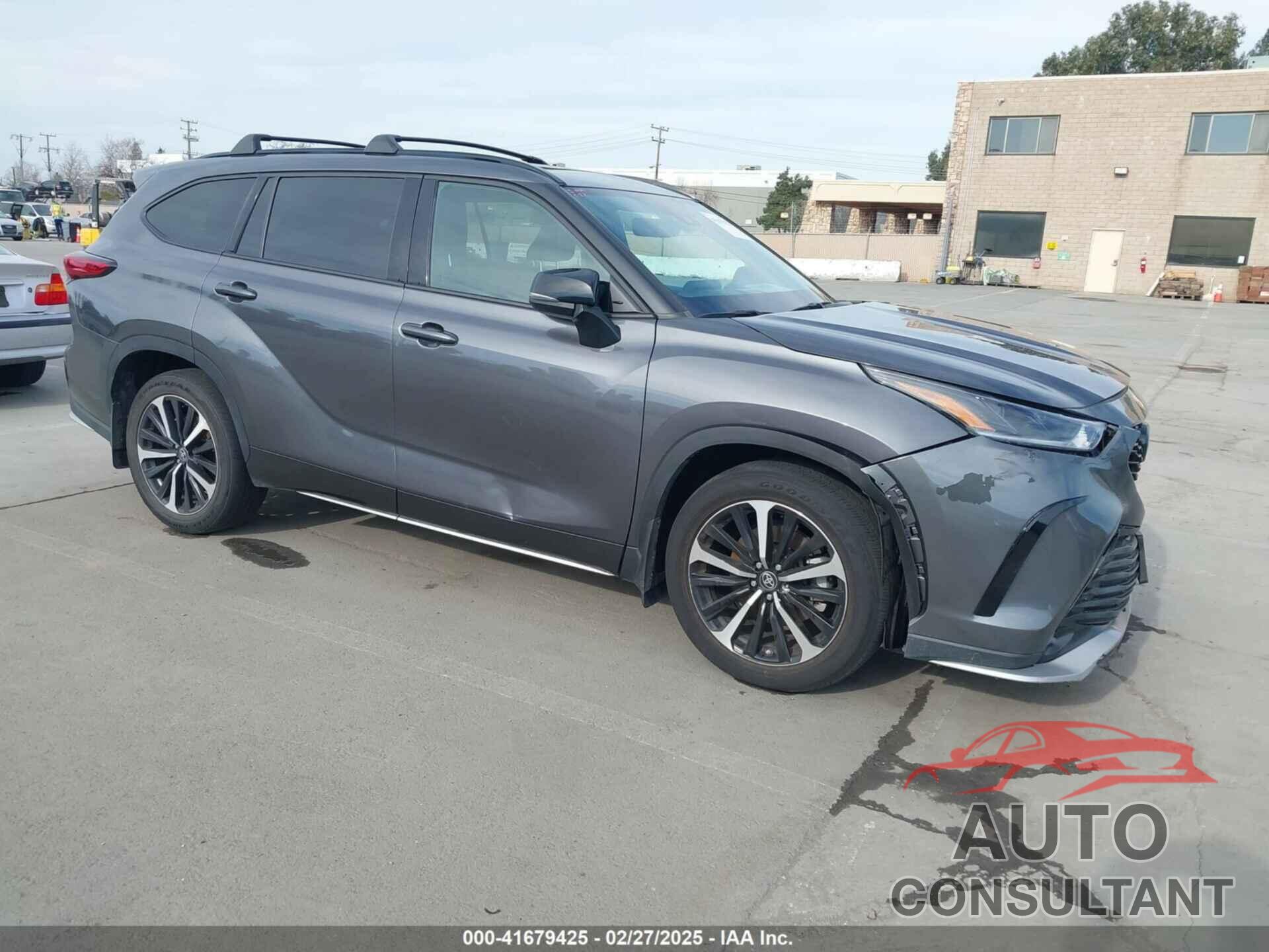 TOYOTA HIGHLANDER 2022 - 5TDJZRBH0NS172728