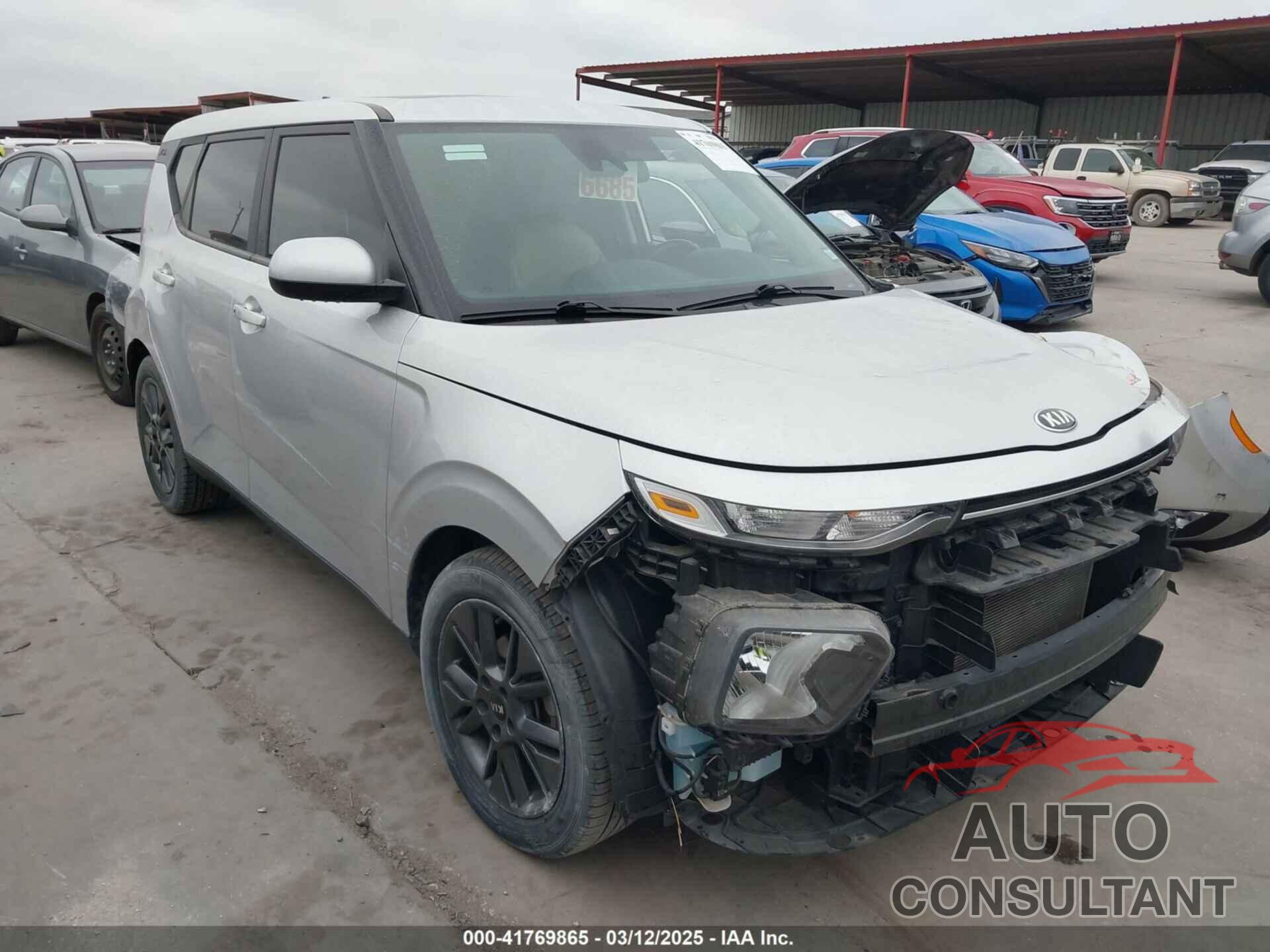 KIA SOUL 2021 - KNDJ33AU9M7779006