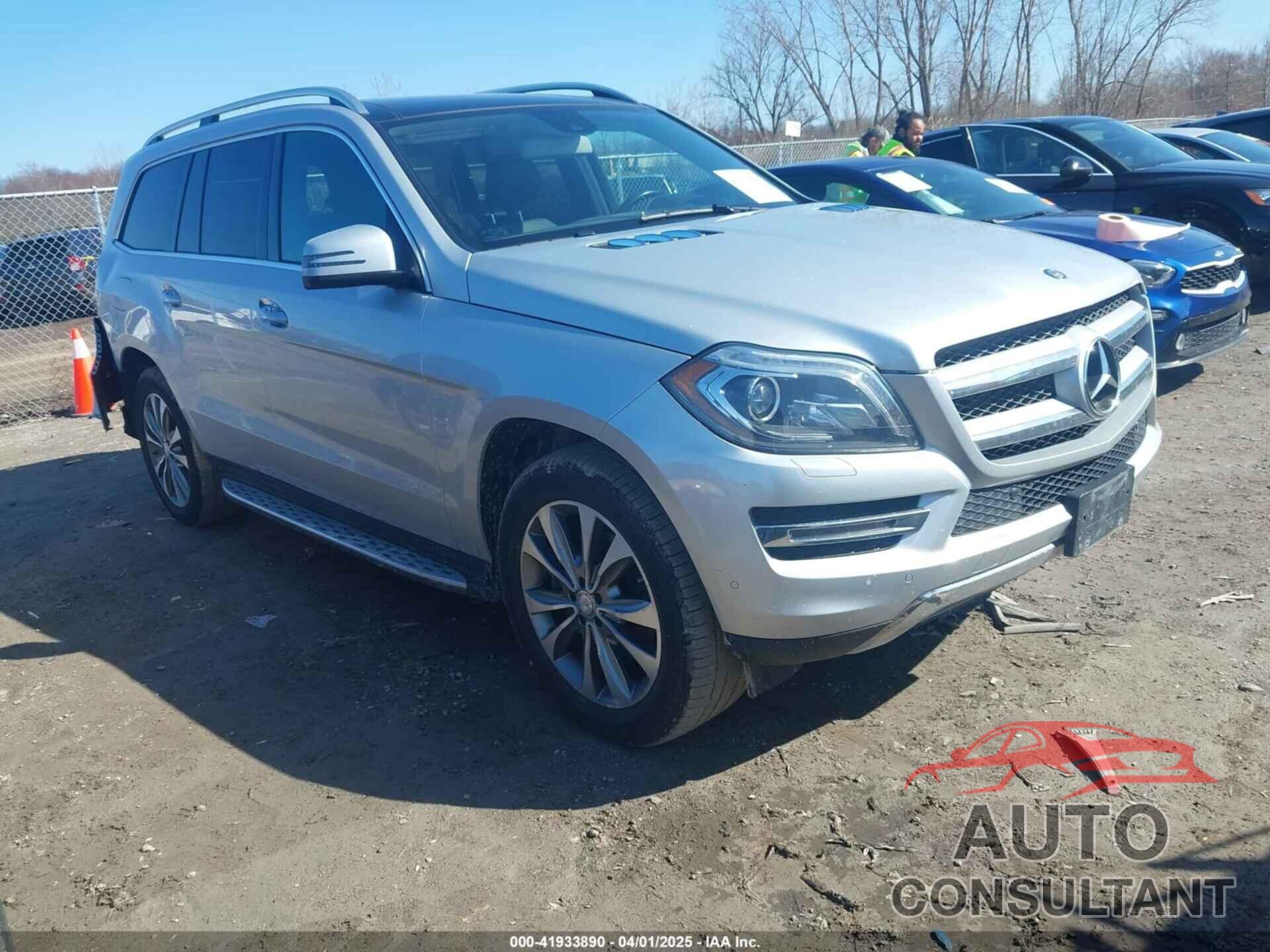 MERCEDES-BENZ GL 450 2015 - 4JGDF6EE5FA613026