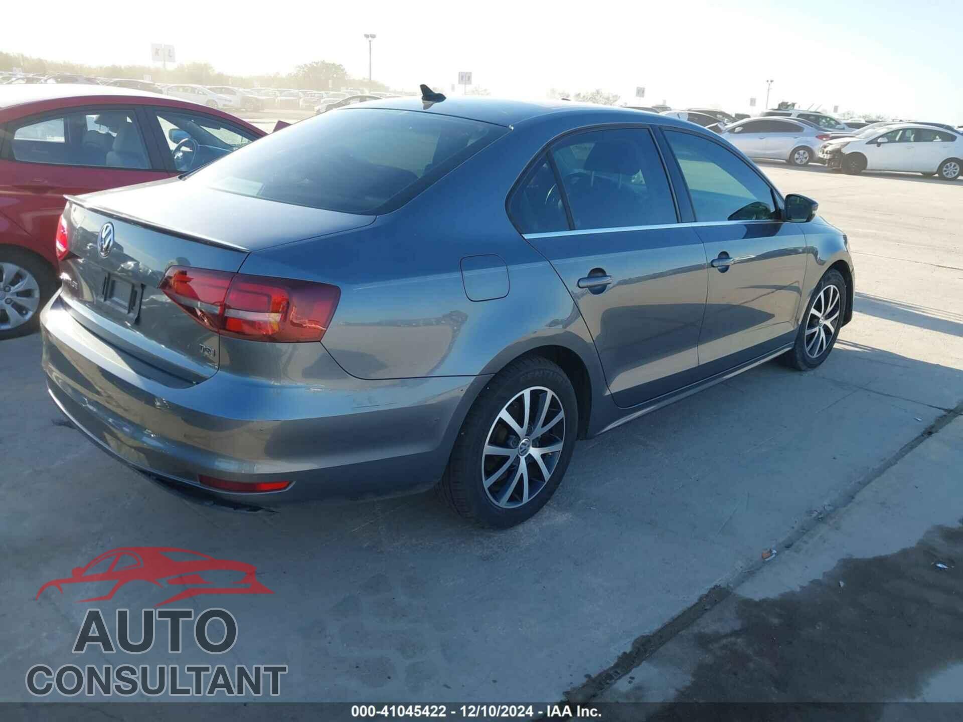VOLKSWAGEN JETTA 2017 - 3VWDB7AJ5HM382804
