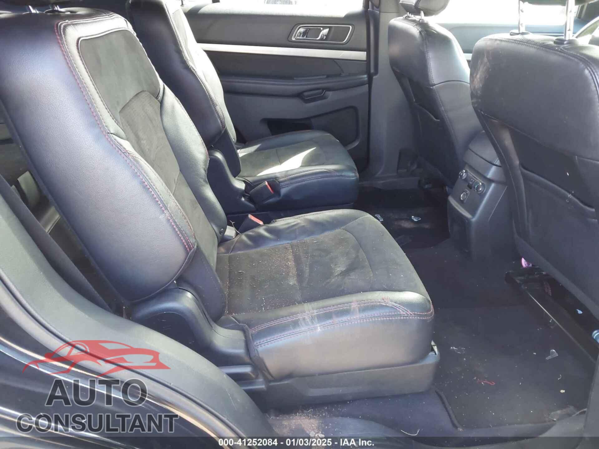 FORD EXPLORER 2019 - 1FM5K7D88KGA41636