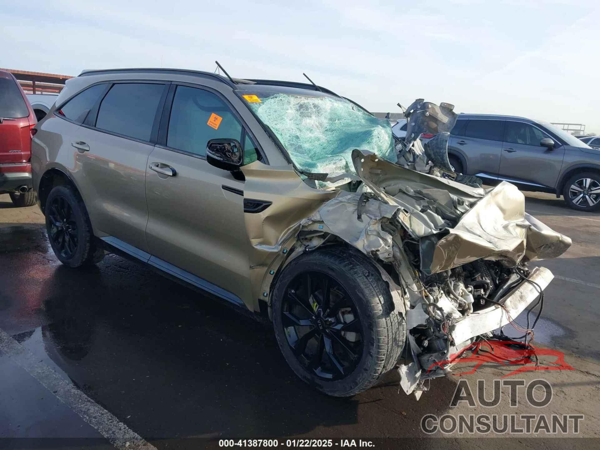 KIA SORENTO 2021 - 5XYRK4LF7MG036132