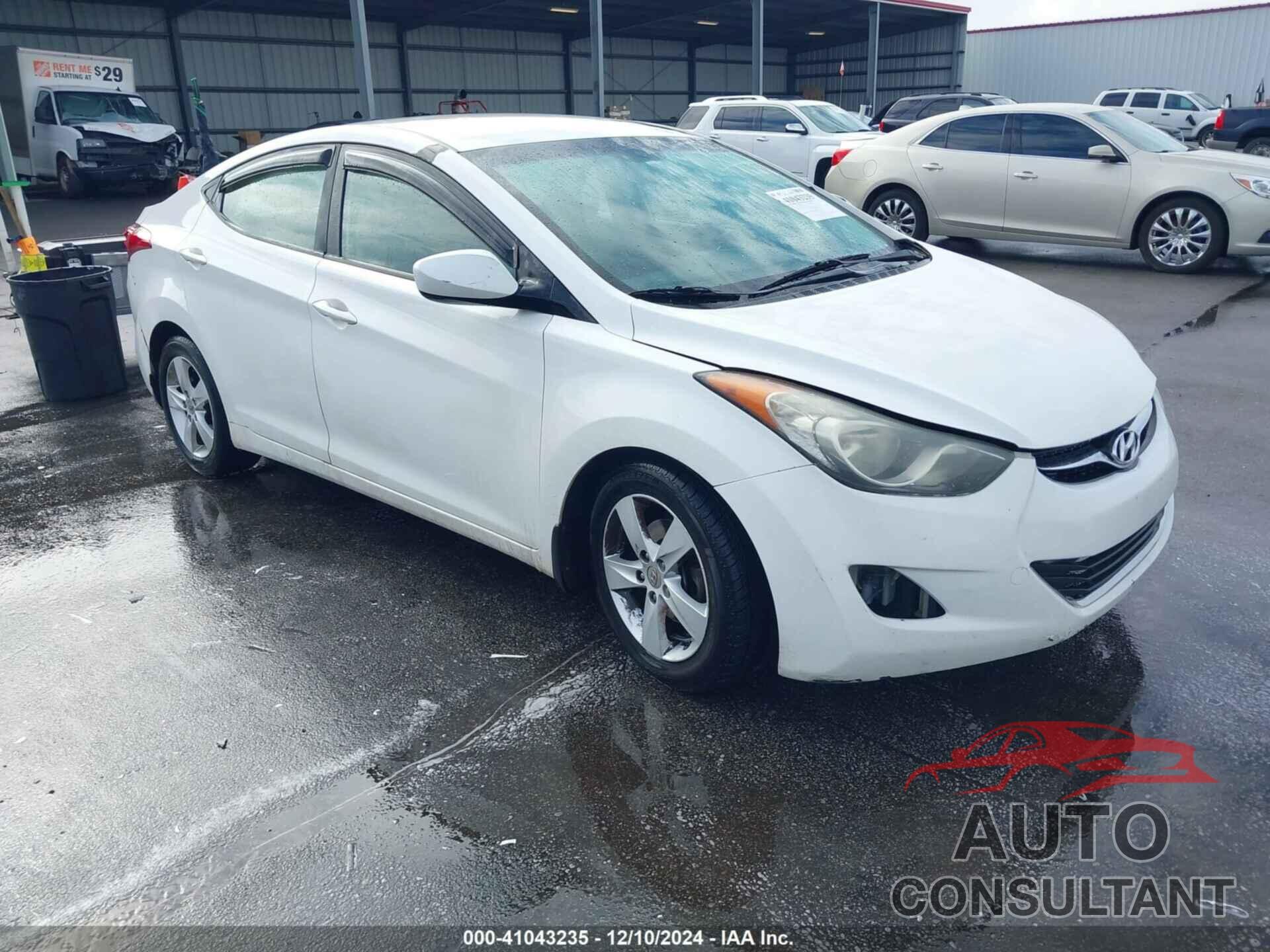 HYUNDAI ELANTRA 2013 - 5NPDH4AE9DH338047