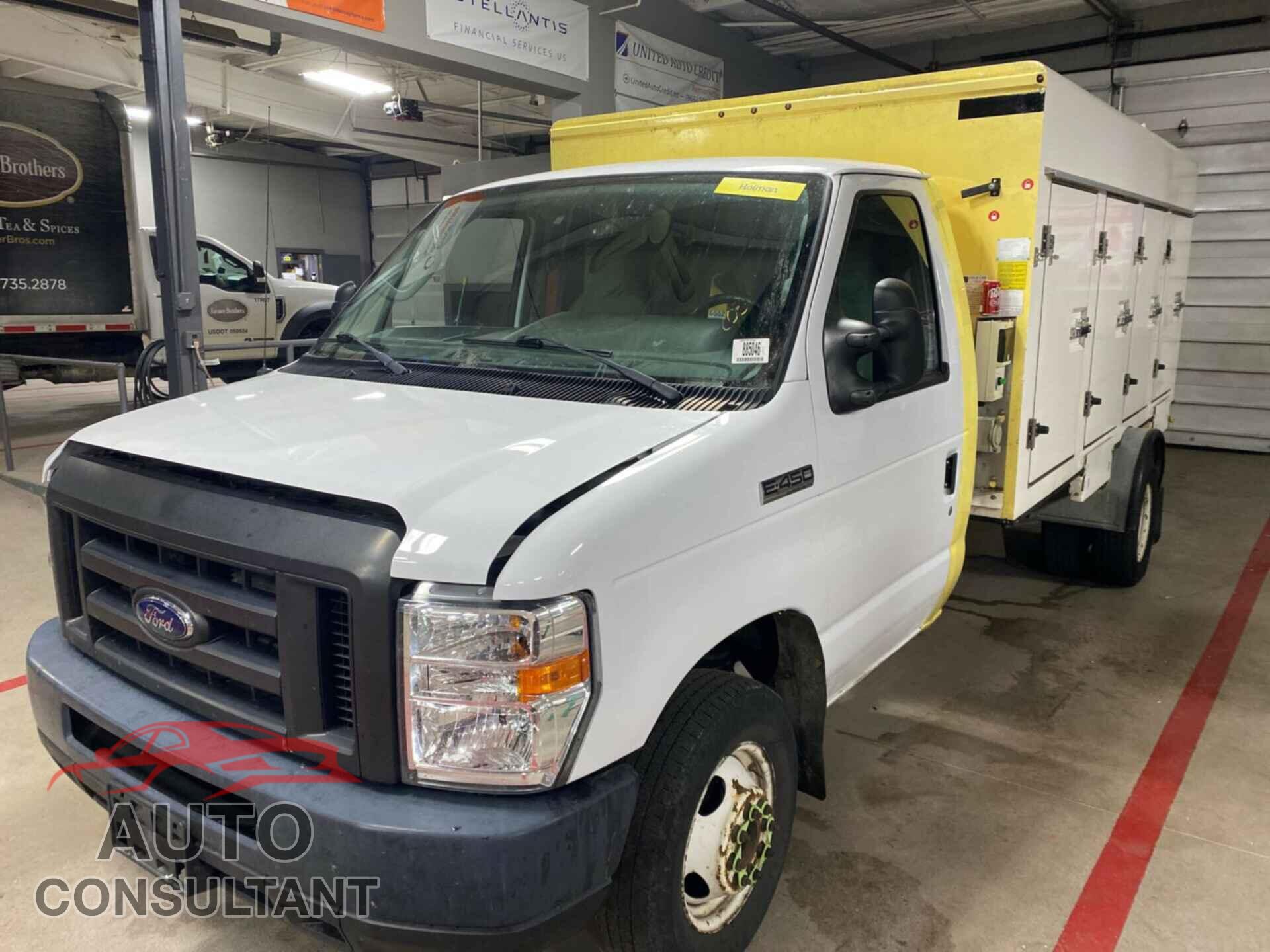 FORD ECONOLINE 2017 - 1FDXE4FS0HDC72239