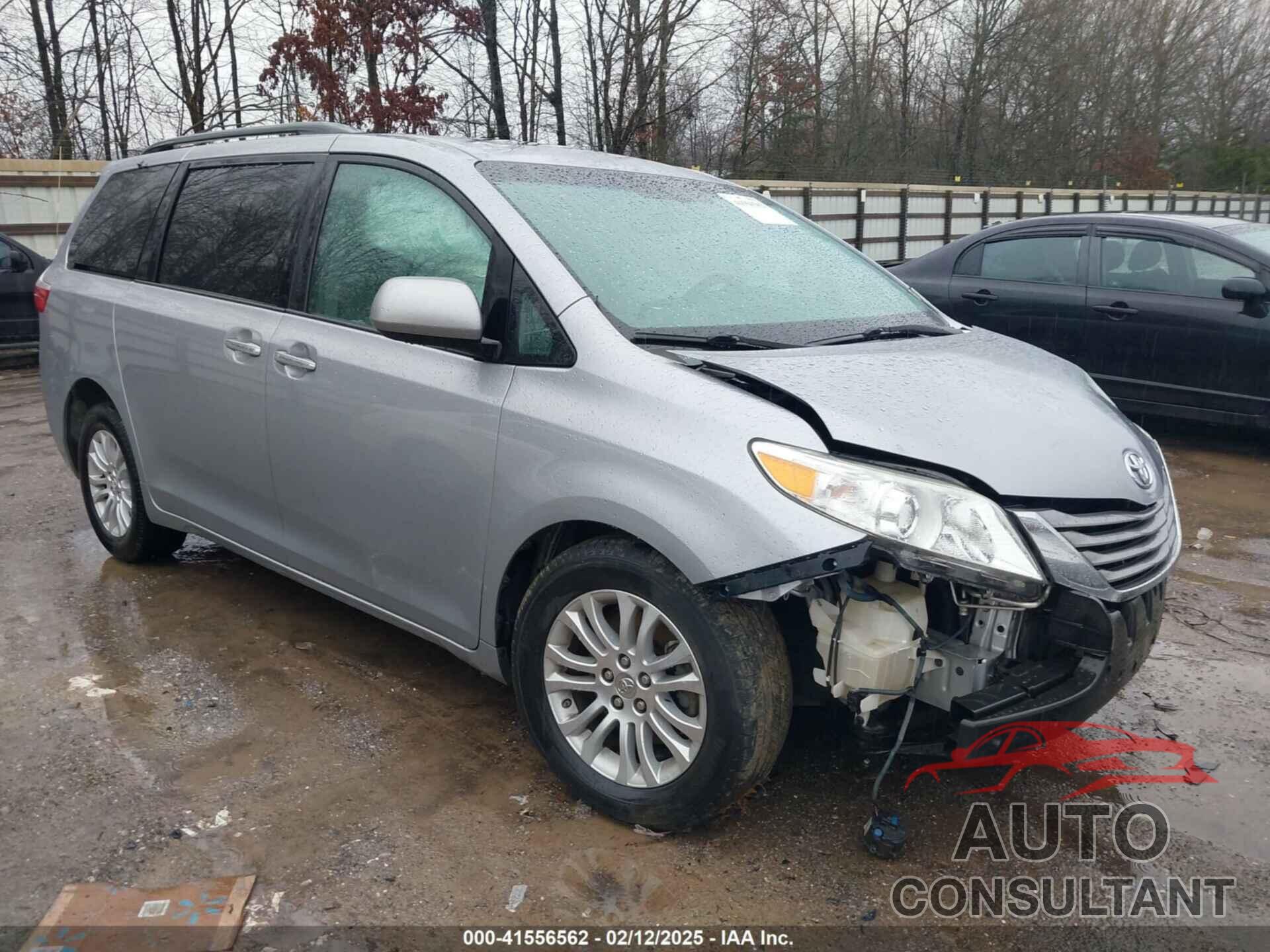 TOYOTA SIENNA 2015 - 5TDYK3DC6FS582131