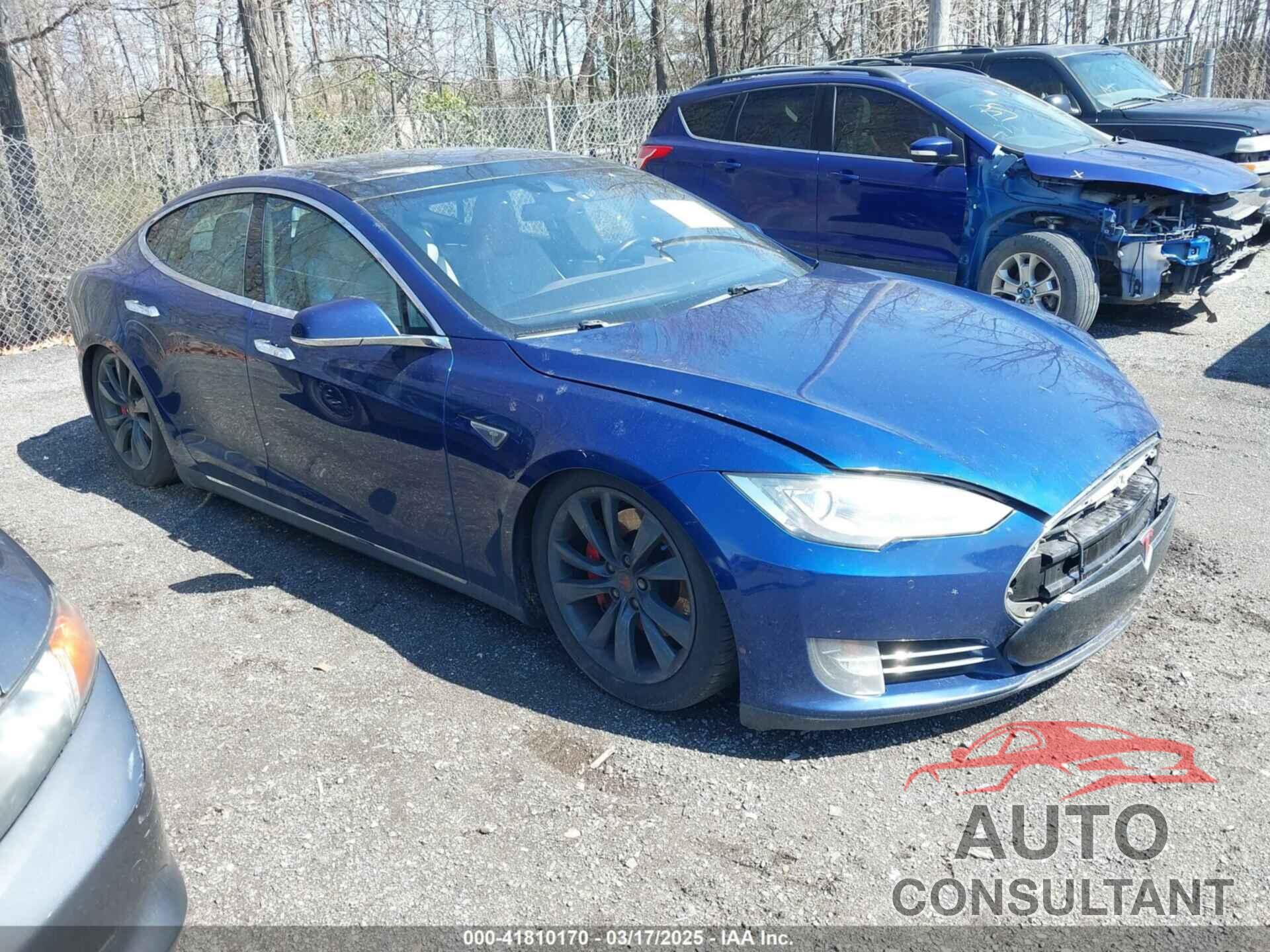 TESLA MODEL S 2015 - 5YJSA1E45FF100323