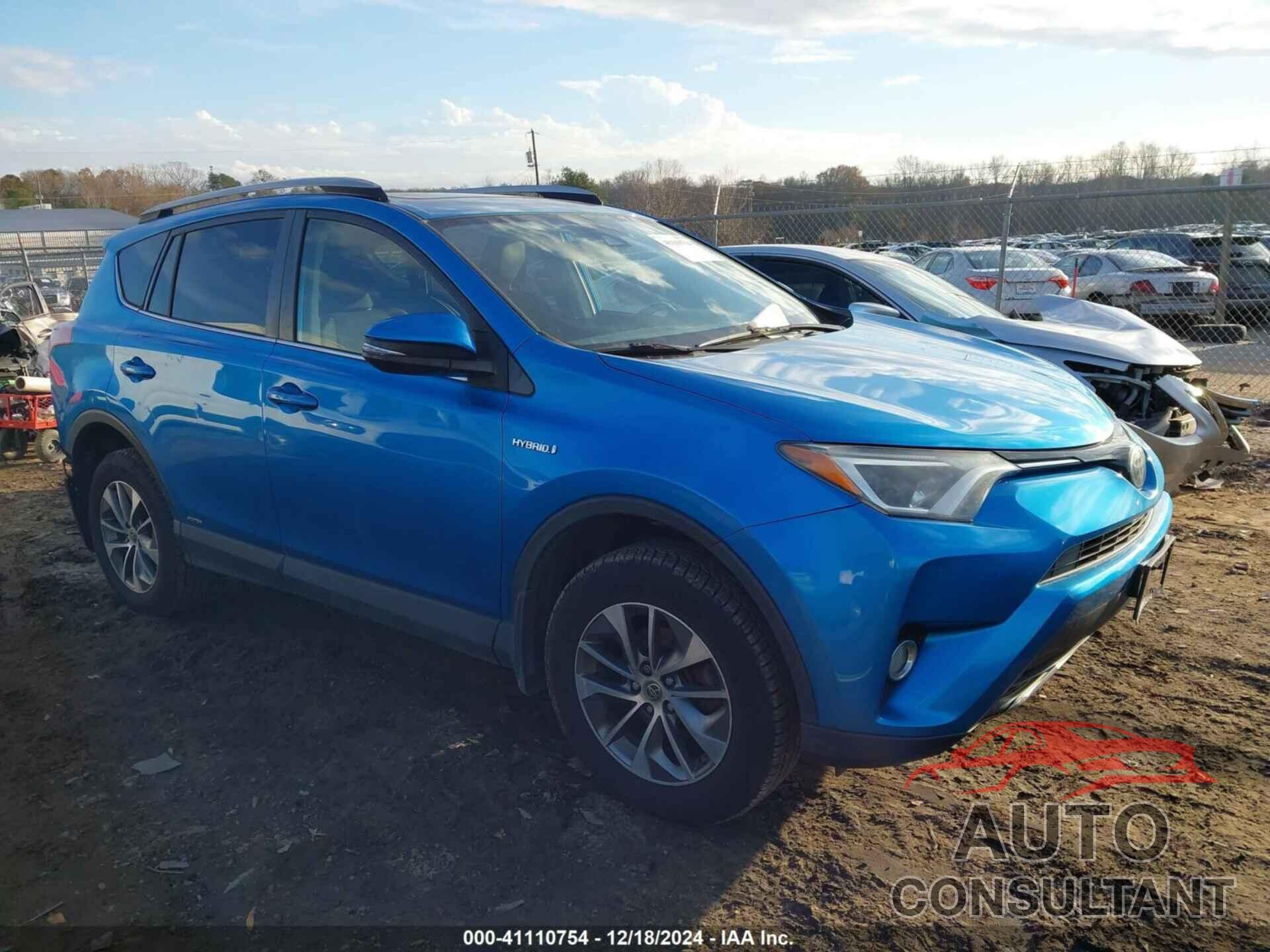 TOYOTA RAV4 HYBRID 2017 - JTMRJREV8HD073621