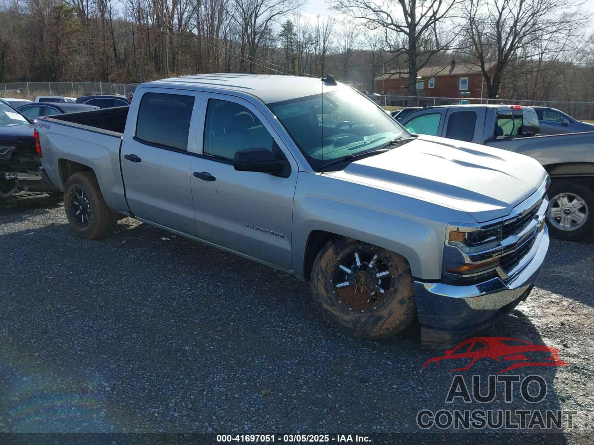 CHEVROLET SILVERADO 1500 2018 - 3GCUKNEC6JG218677