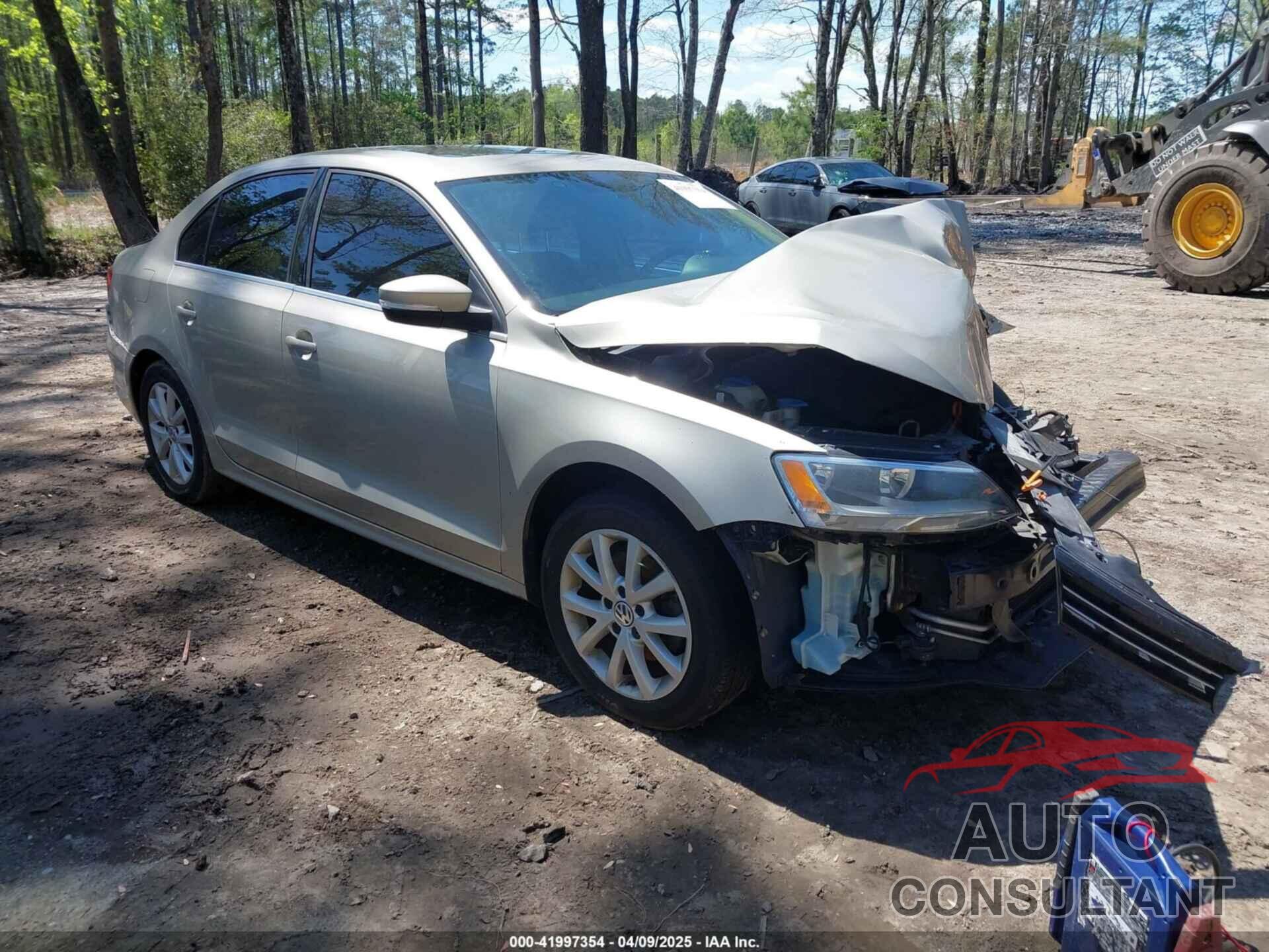 VOLKSWAGEN JETTA 2013 - 3VWDX7AJ9DM253430