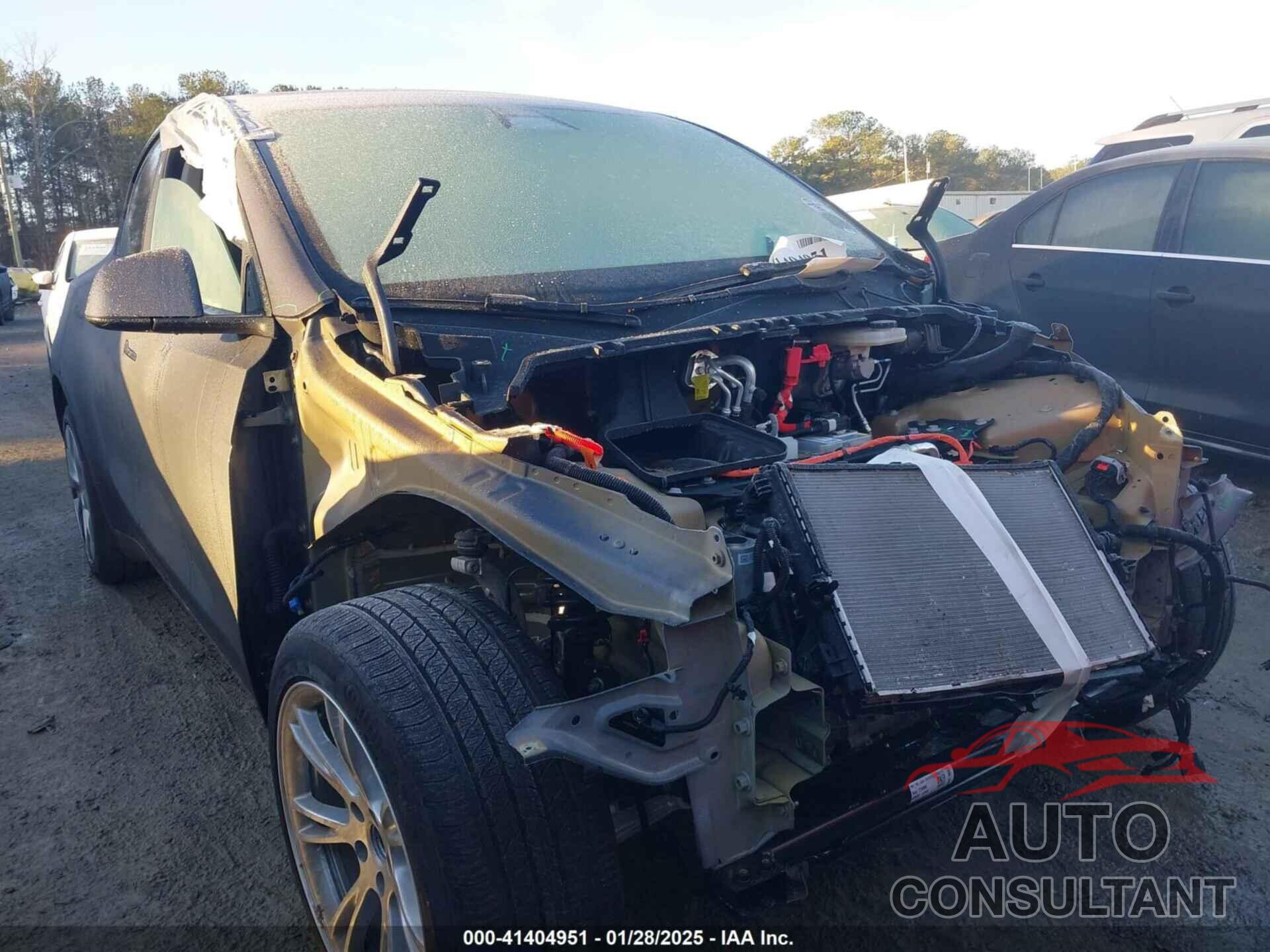 TESLA MODEL Y 2023 - 7SAYGDEE4PF928239