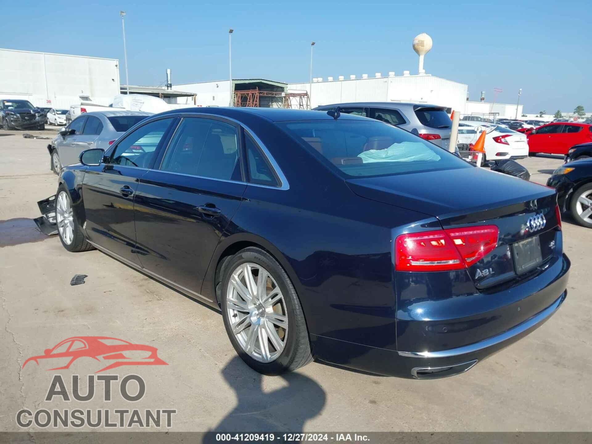 AUDI A8 L 2013 - WAUR2AFD3DN012893