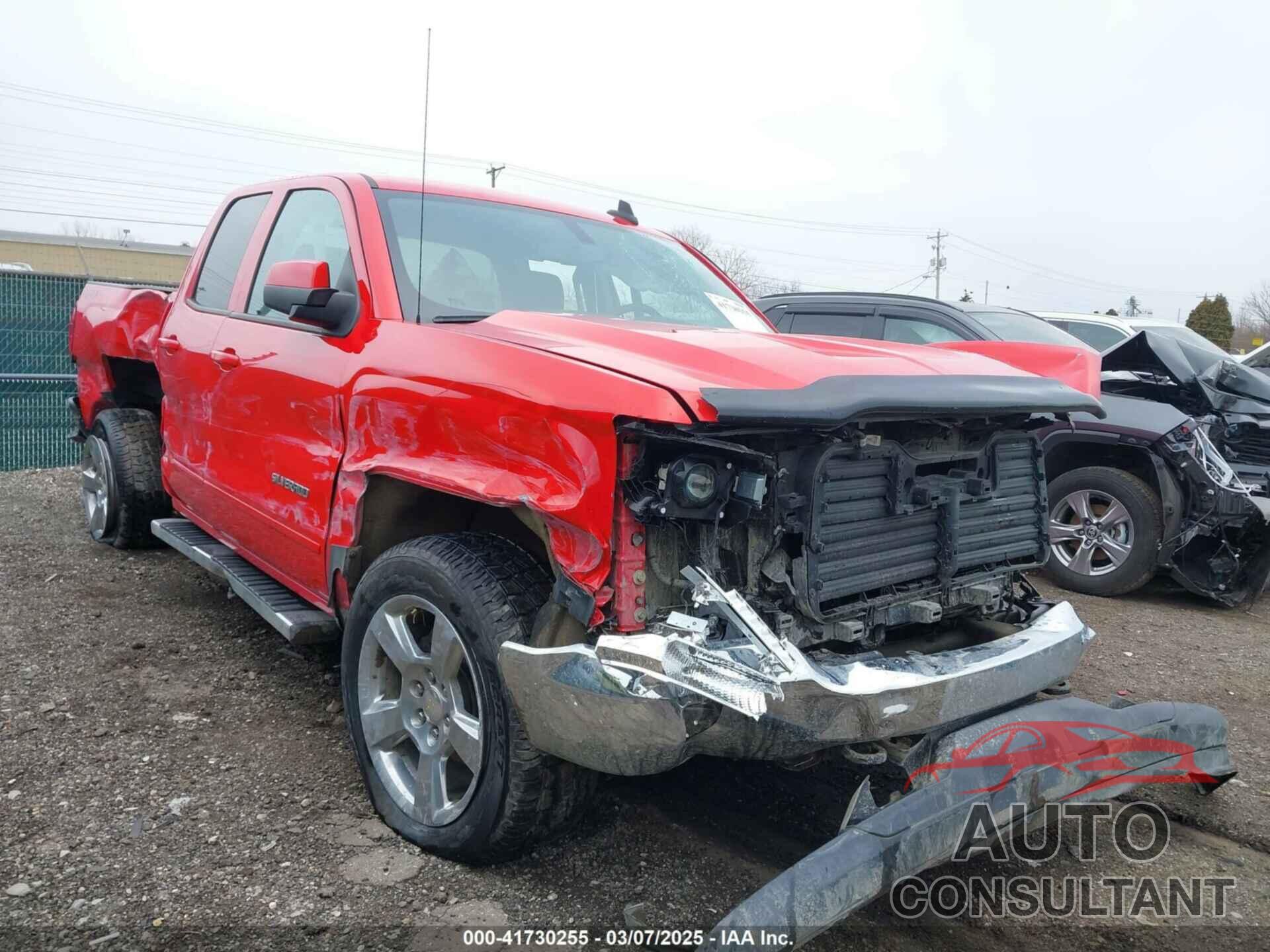 CHEVROLET SILVERADO 1500 2018 - 1GCVKREC9JZ204851
