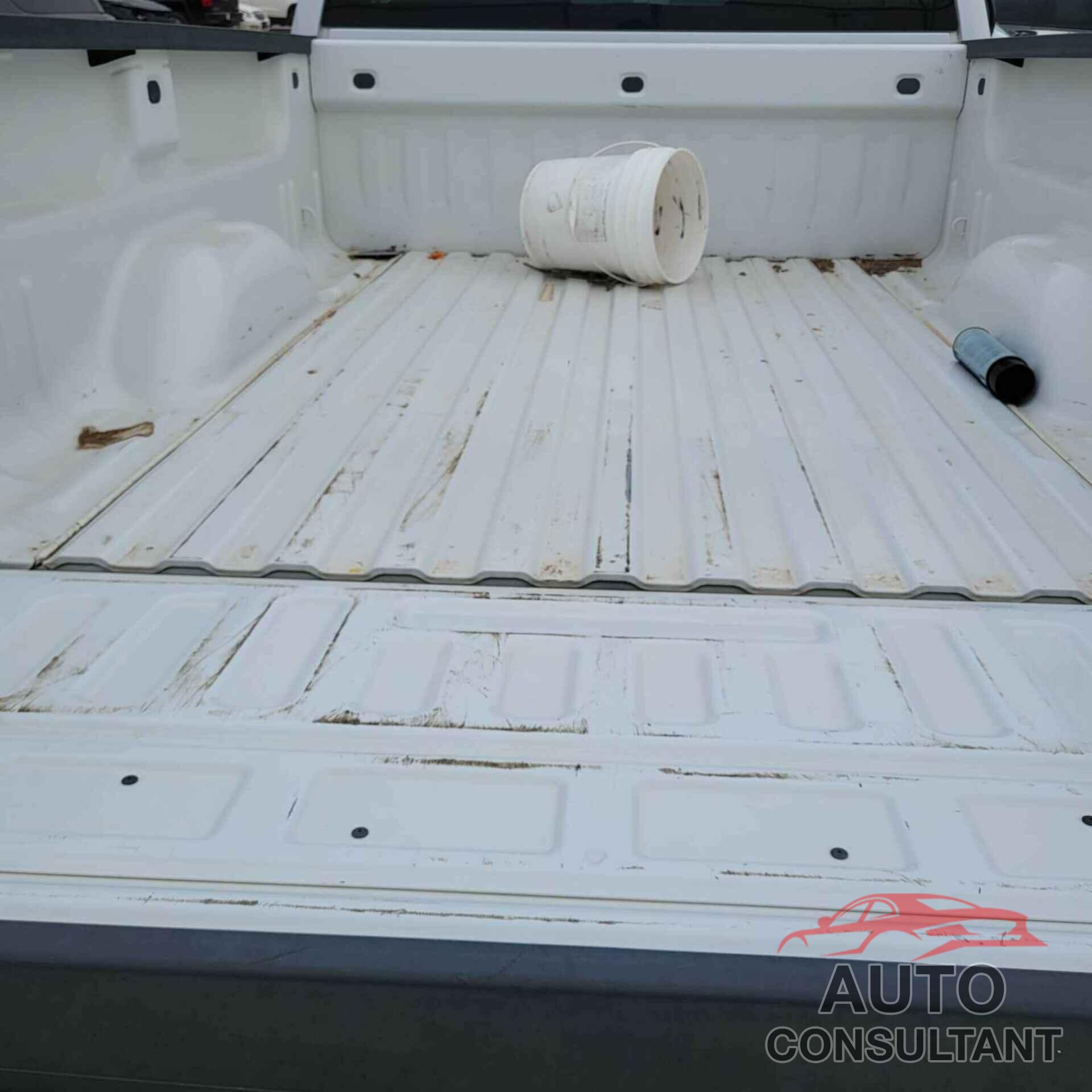 CHEVROLET SILVERADO 2015 - 1GCNKPEH0FZ351616