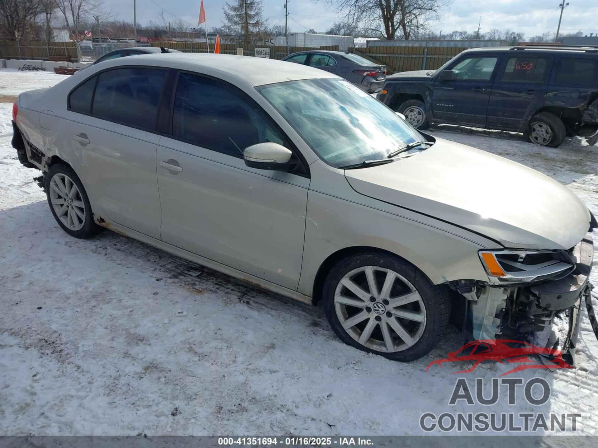 VOLKSWAGEN JETTA 2011 - 3VWDX7AJ1BM331289