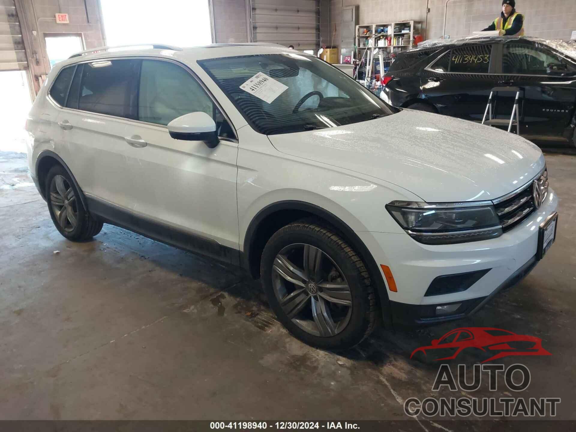 VOLKSWAGEN TIGUAN 2018 - 3VV5B7AX9JM001748