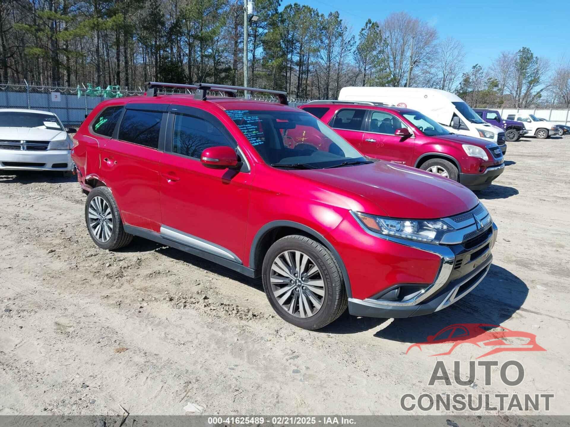 MITSUBISHI OUTLANDER 2019 - JA4AD3A38KZ004969