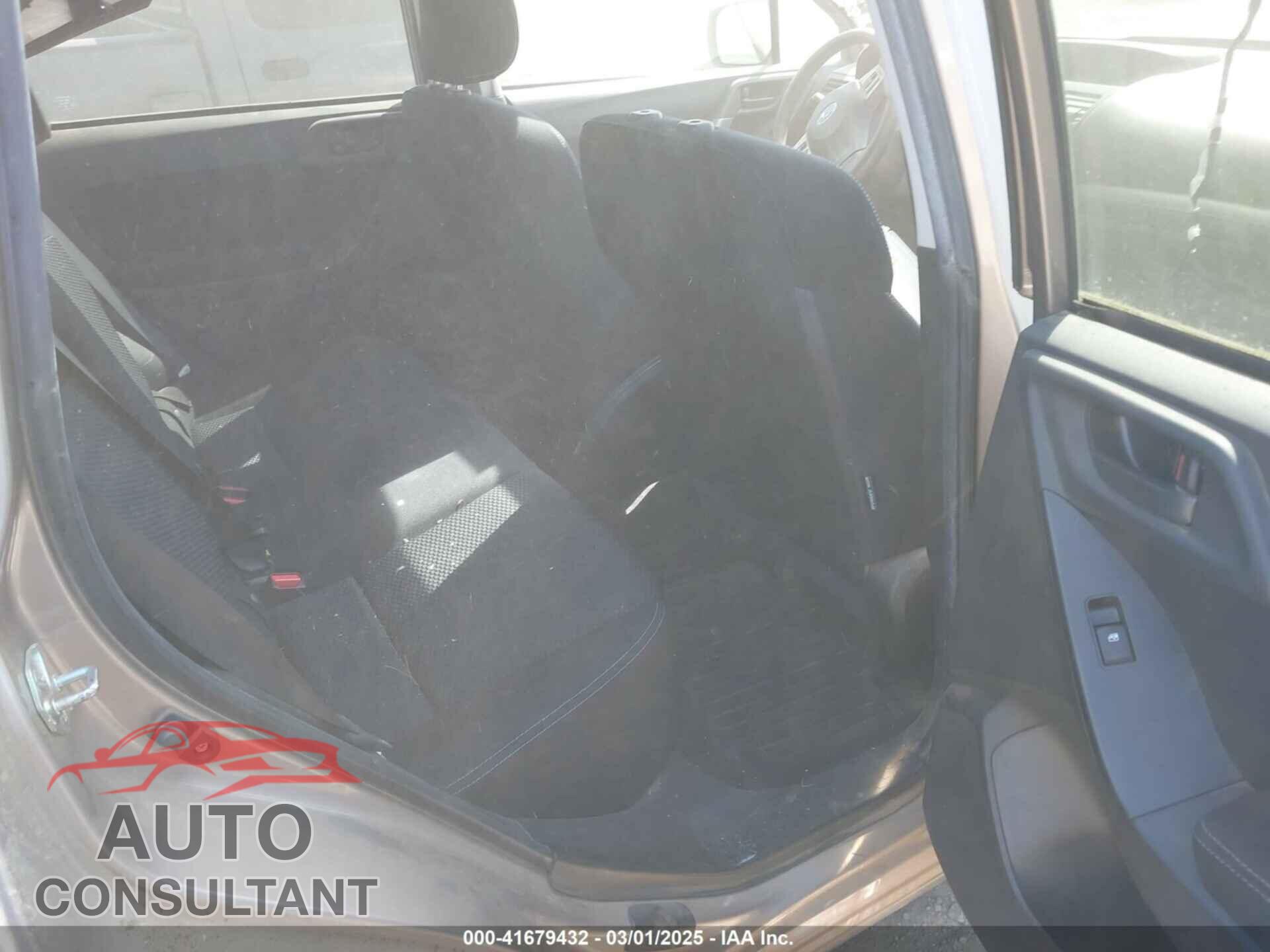 SUBARU FORESTER 2015 - JF2SJADC8FH577337