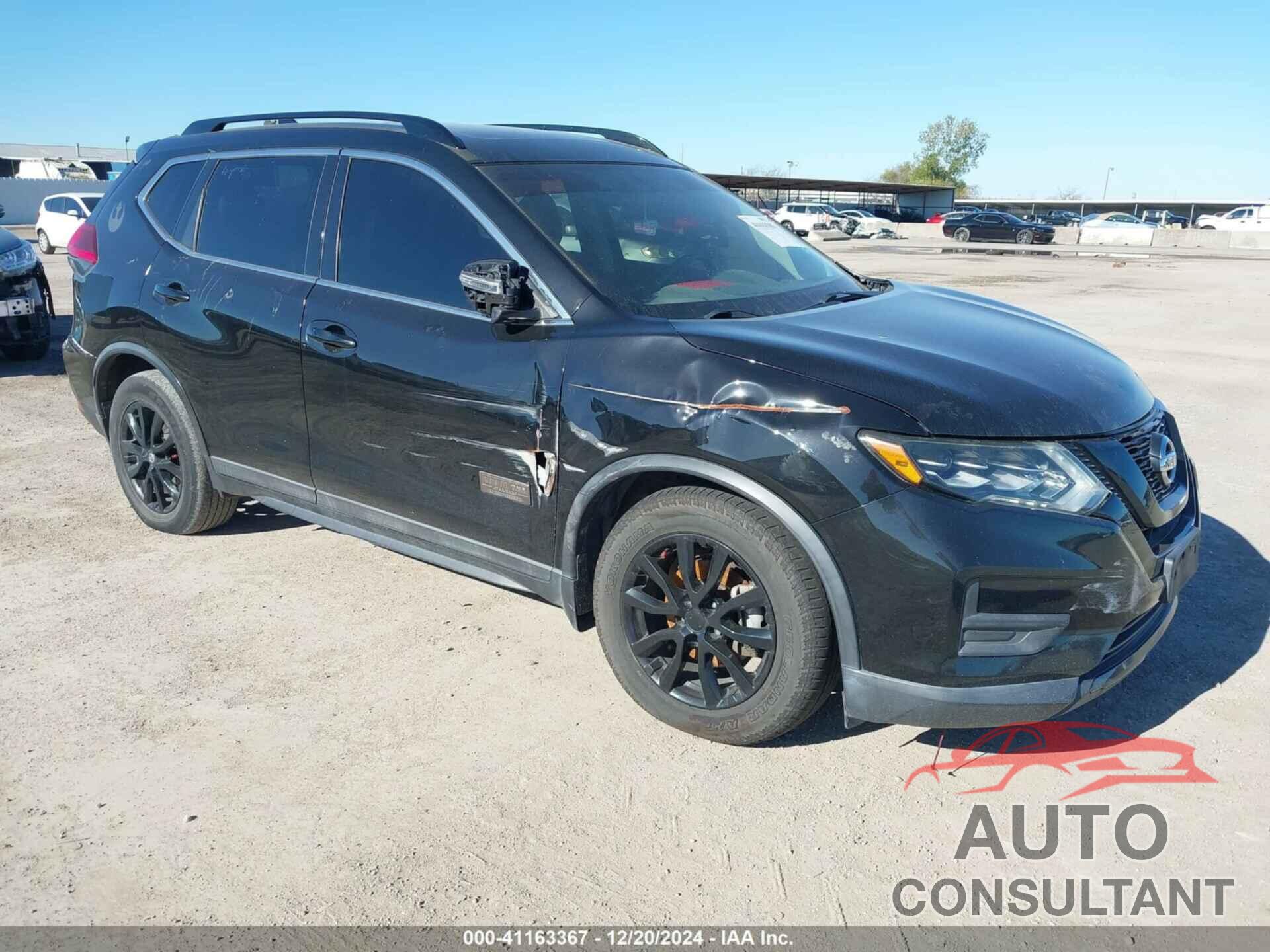 NISSAN ROGUE 2017 - 5N1AT2MT0HC768207