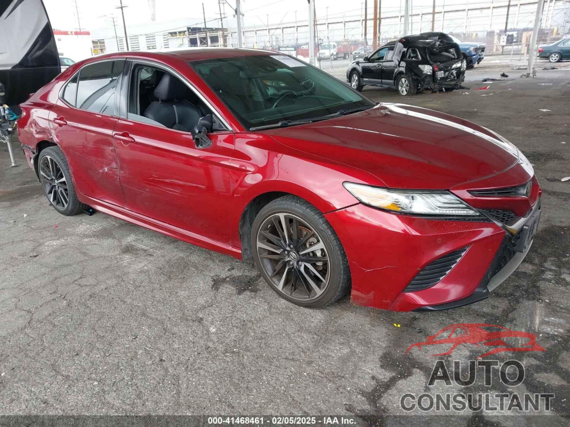 TOYOTA CAMRY 2018 - 4T1B61HK8JU527020