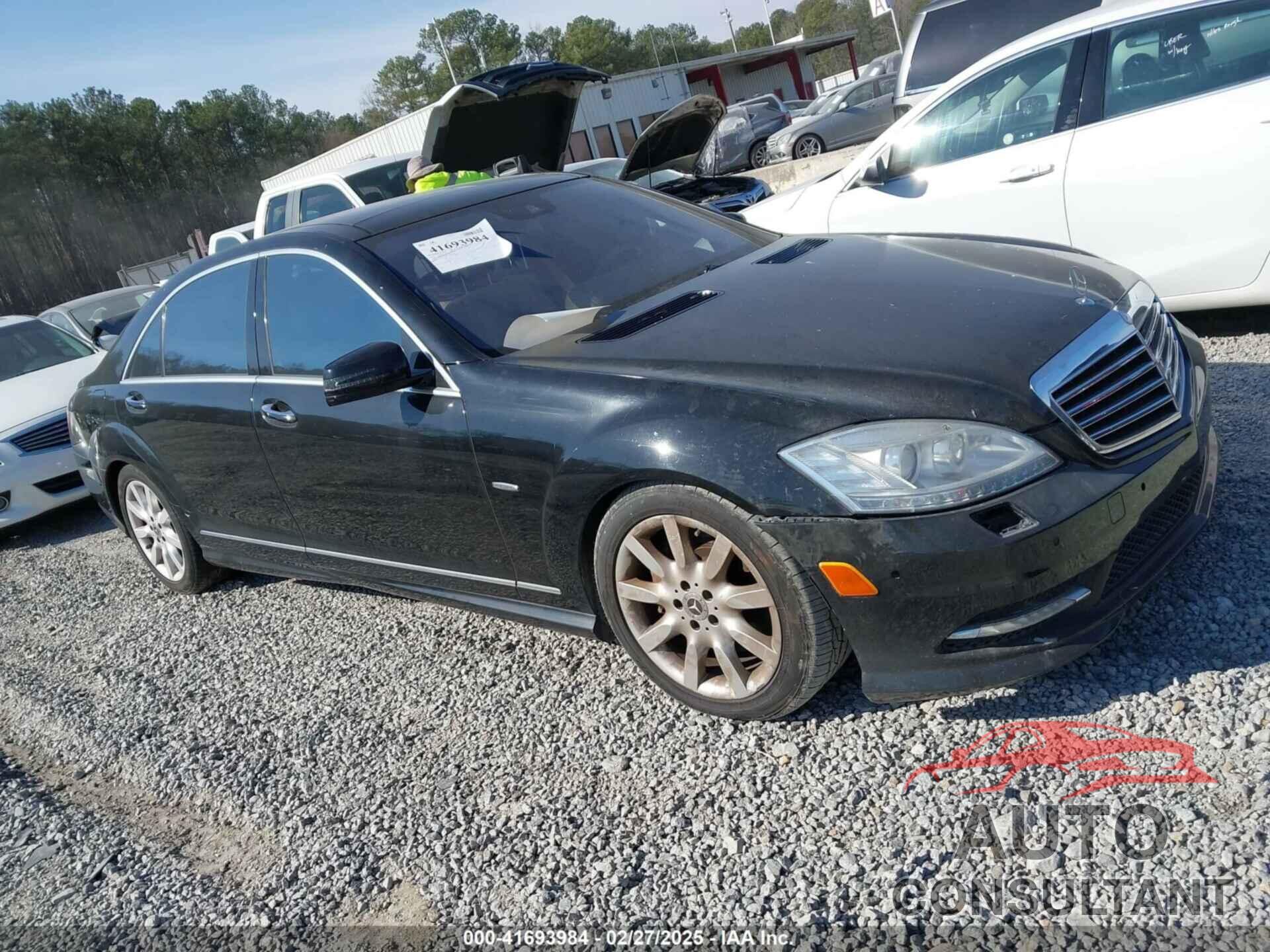 MERCEDES-BENZ S 550 2012 - WDDNG7DB2CA465597