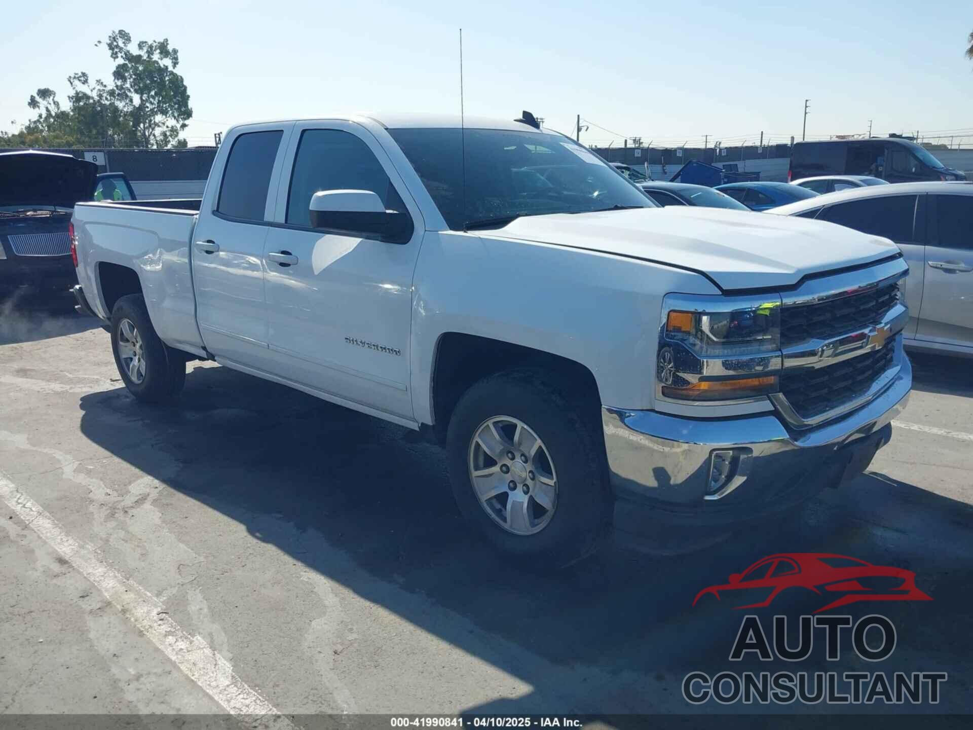 CHEVROLET SILVERADO 1500 2017 - 1GCRCREC5HZ348972