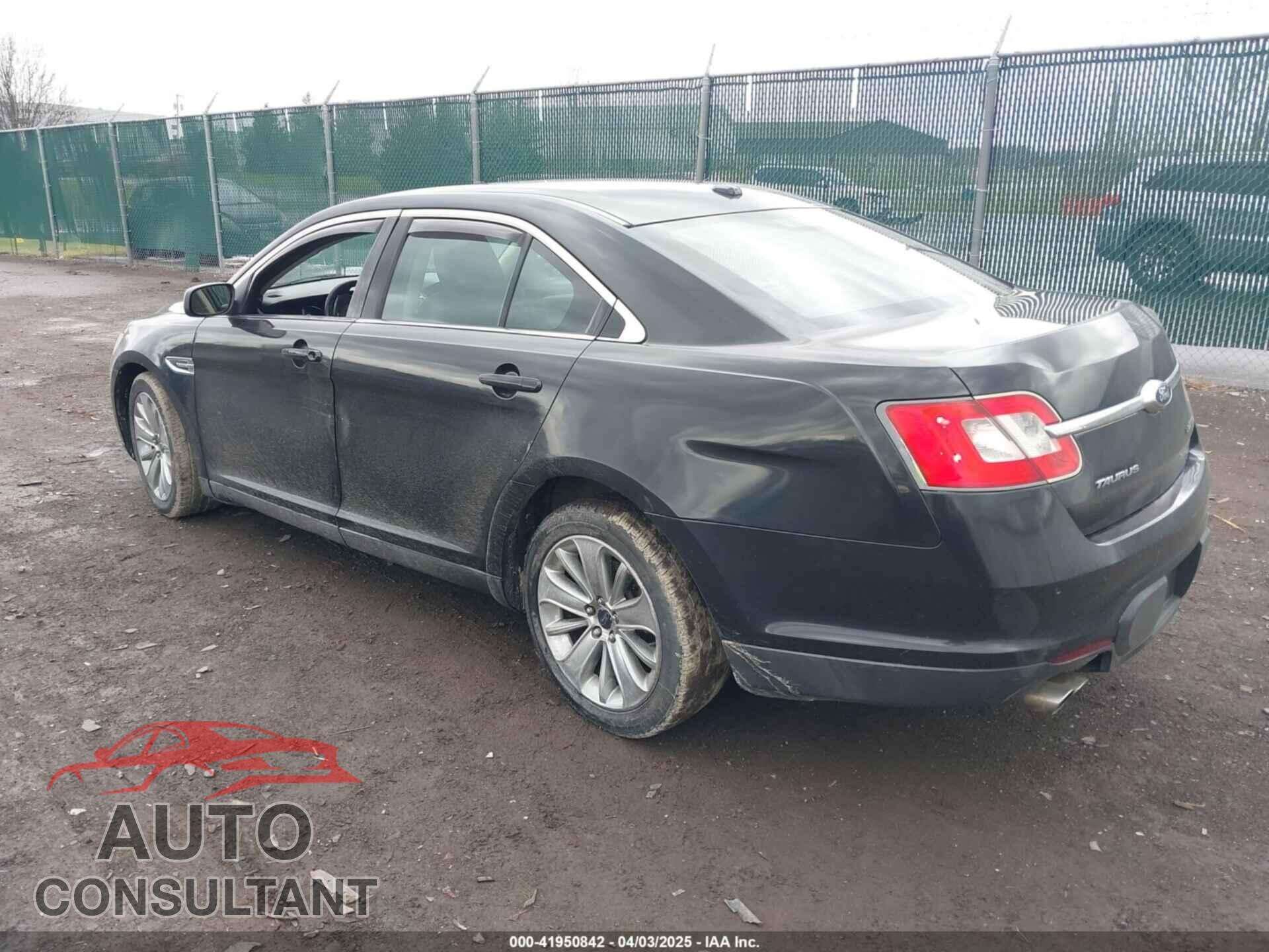 FORD TAURUS 2011 - 1FAHP2FW3BG120302