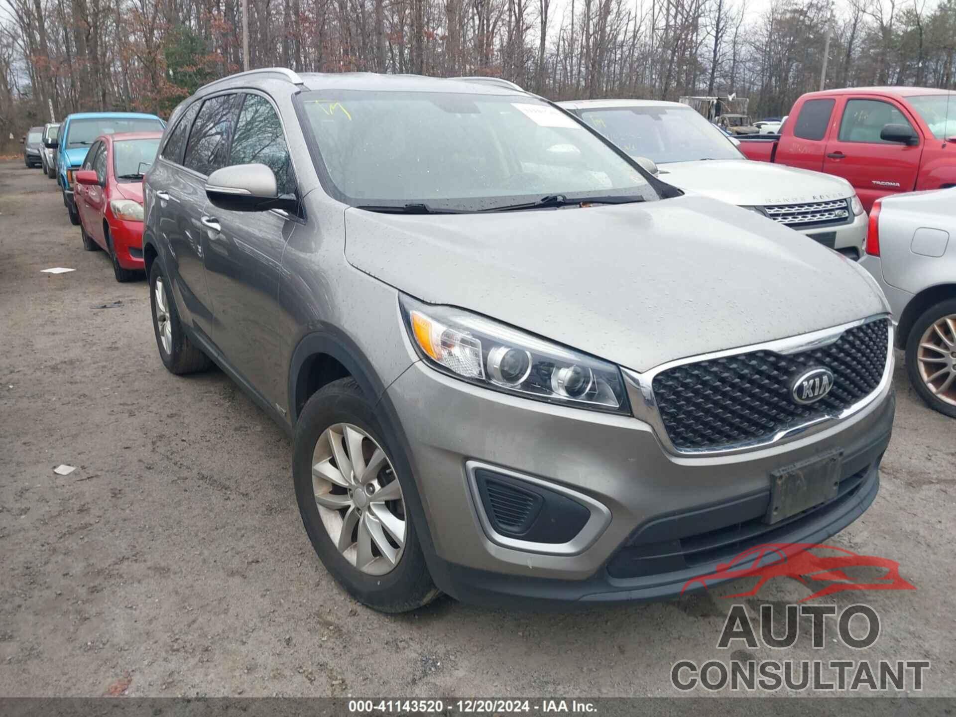 KIA SORENTO 2017 - 5XYPGDA38HG286308
