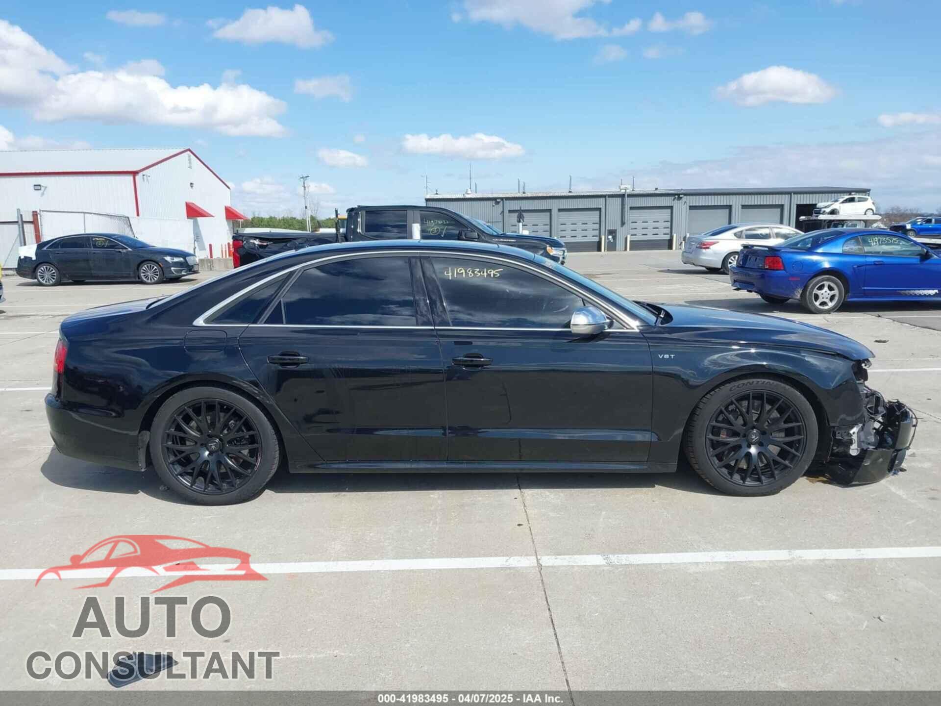 AUDI S8 2013 - WAUD2AFD6DN021372