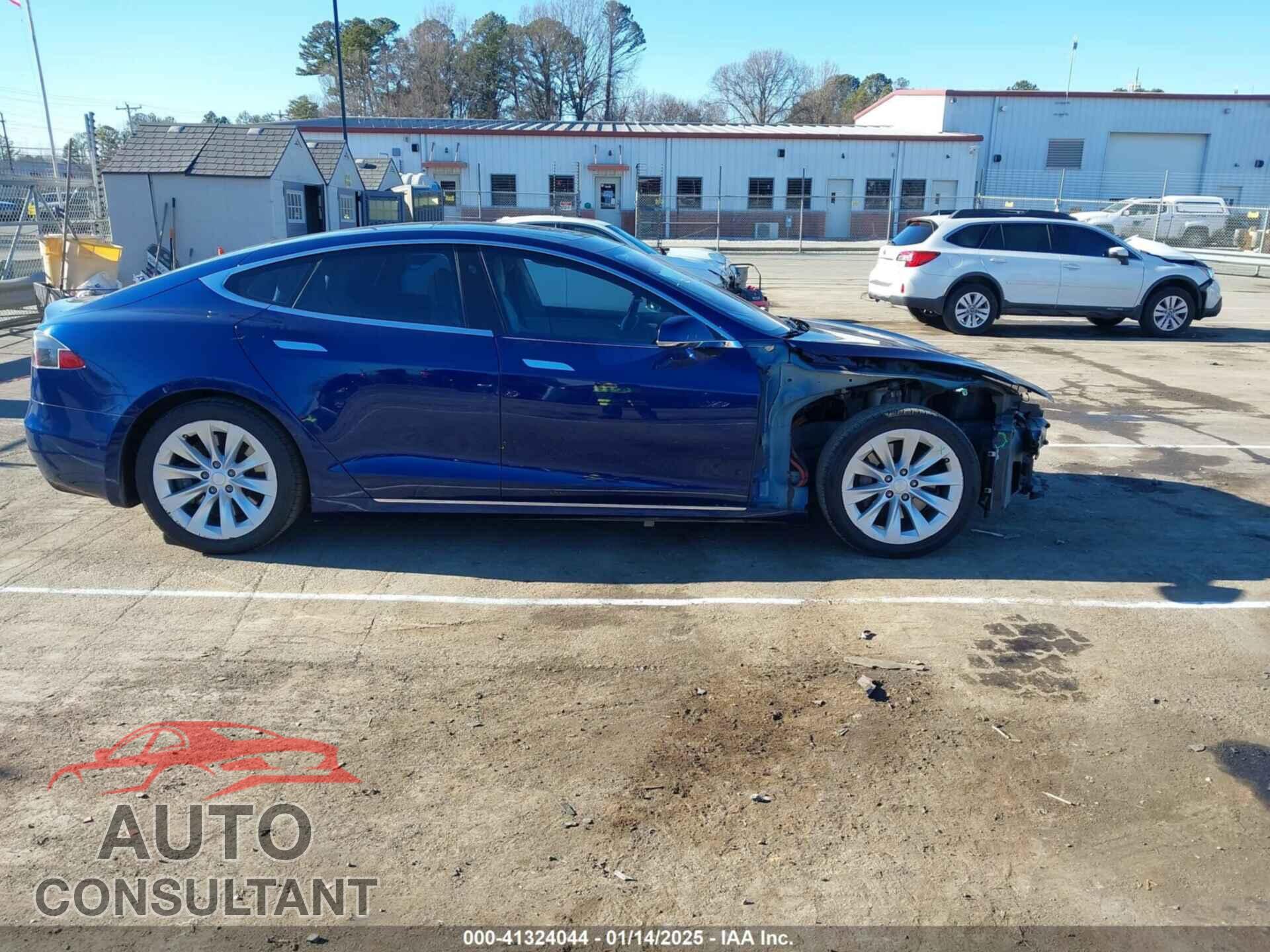 TESLA MODEL S 2017 - 5YJSA1E17HF213487